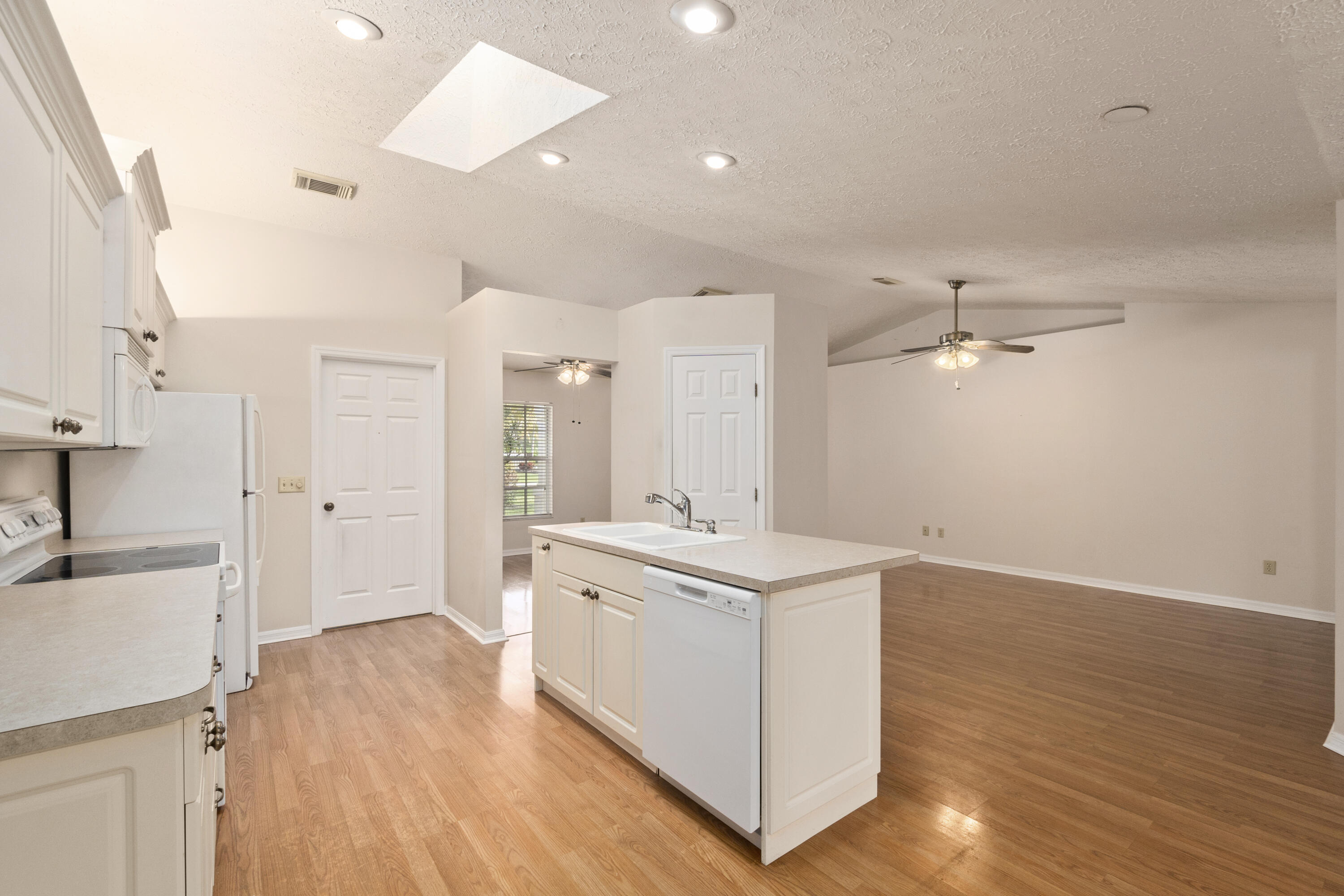 2401 SE Rock Springs Drive