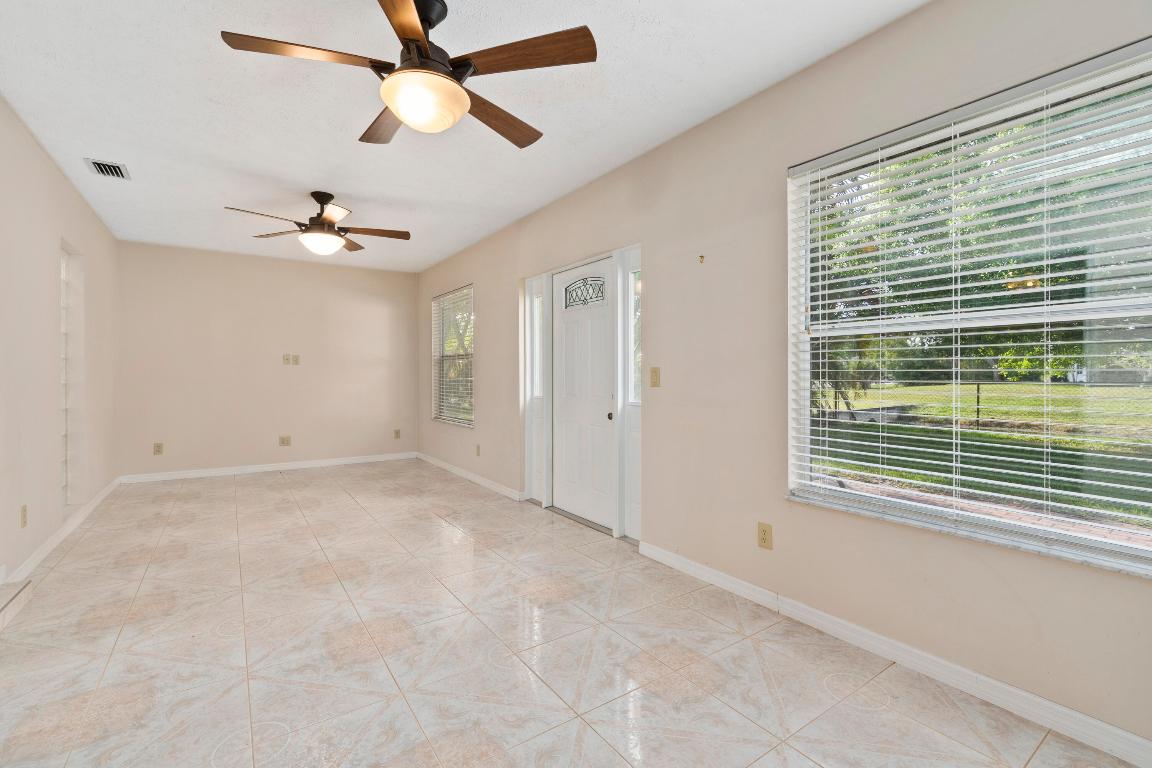 2401 SE Rock Springs Drive