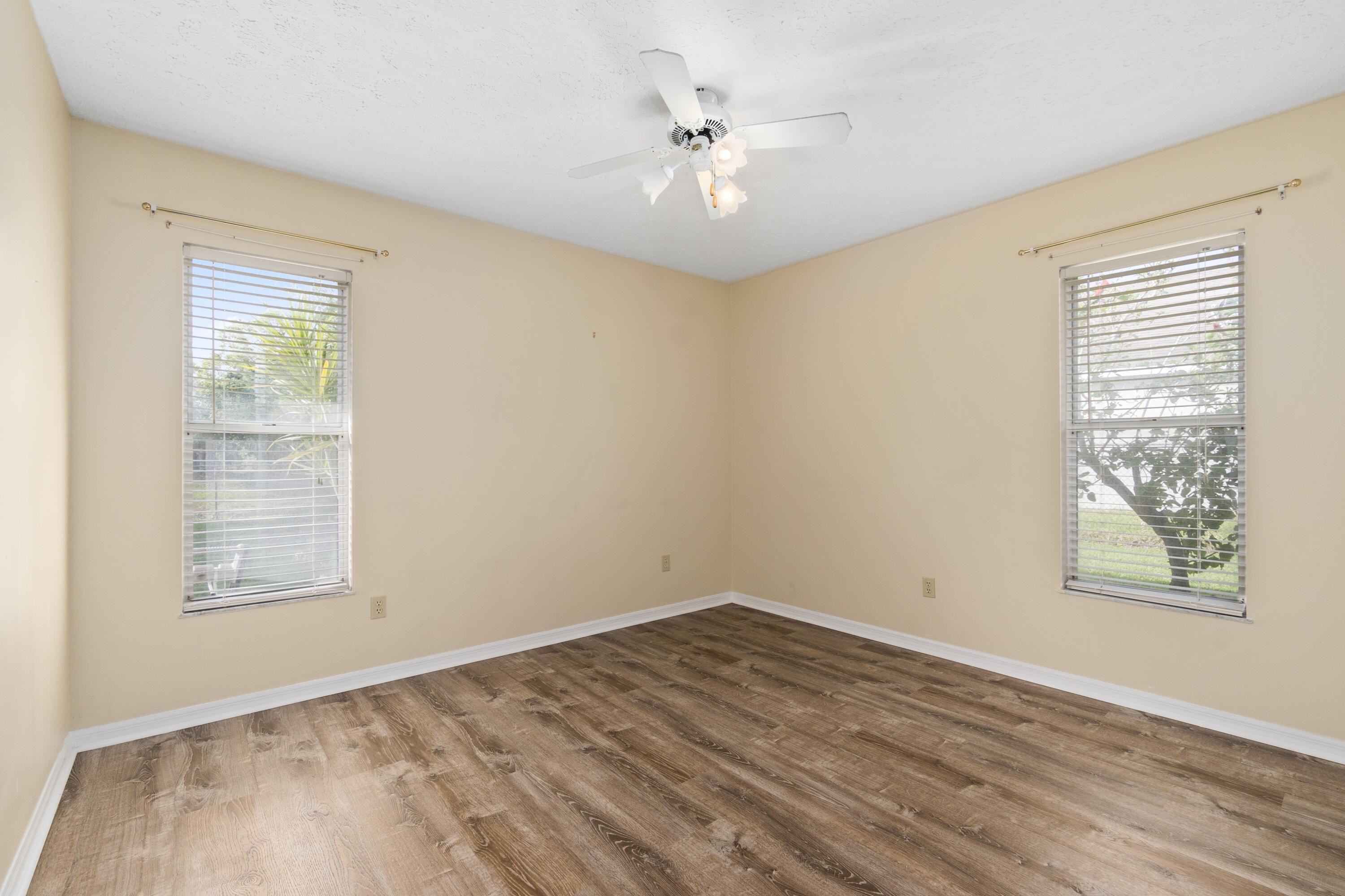 2401 SE Rock Springs Drive