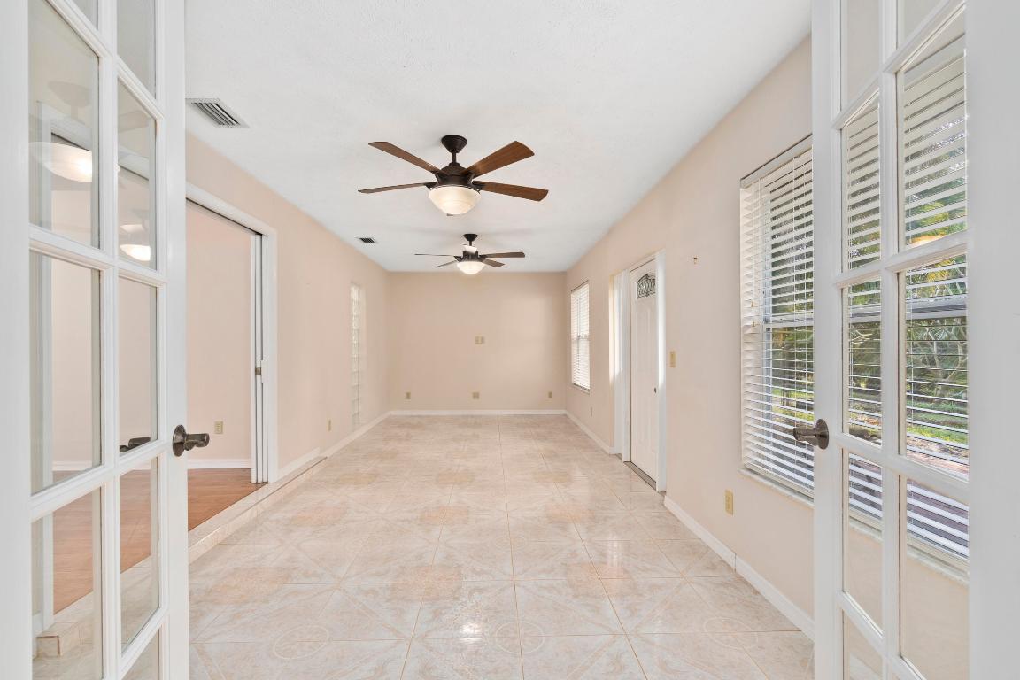 2401 SE Rock Springs Drive