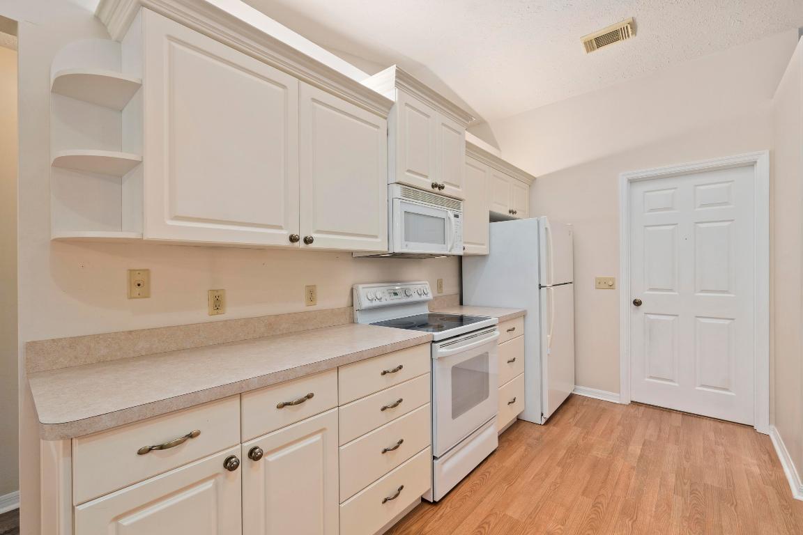 2401 SE Rock Springs Drive