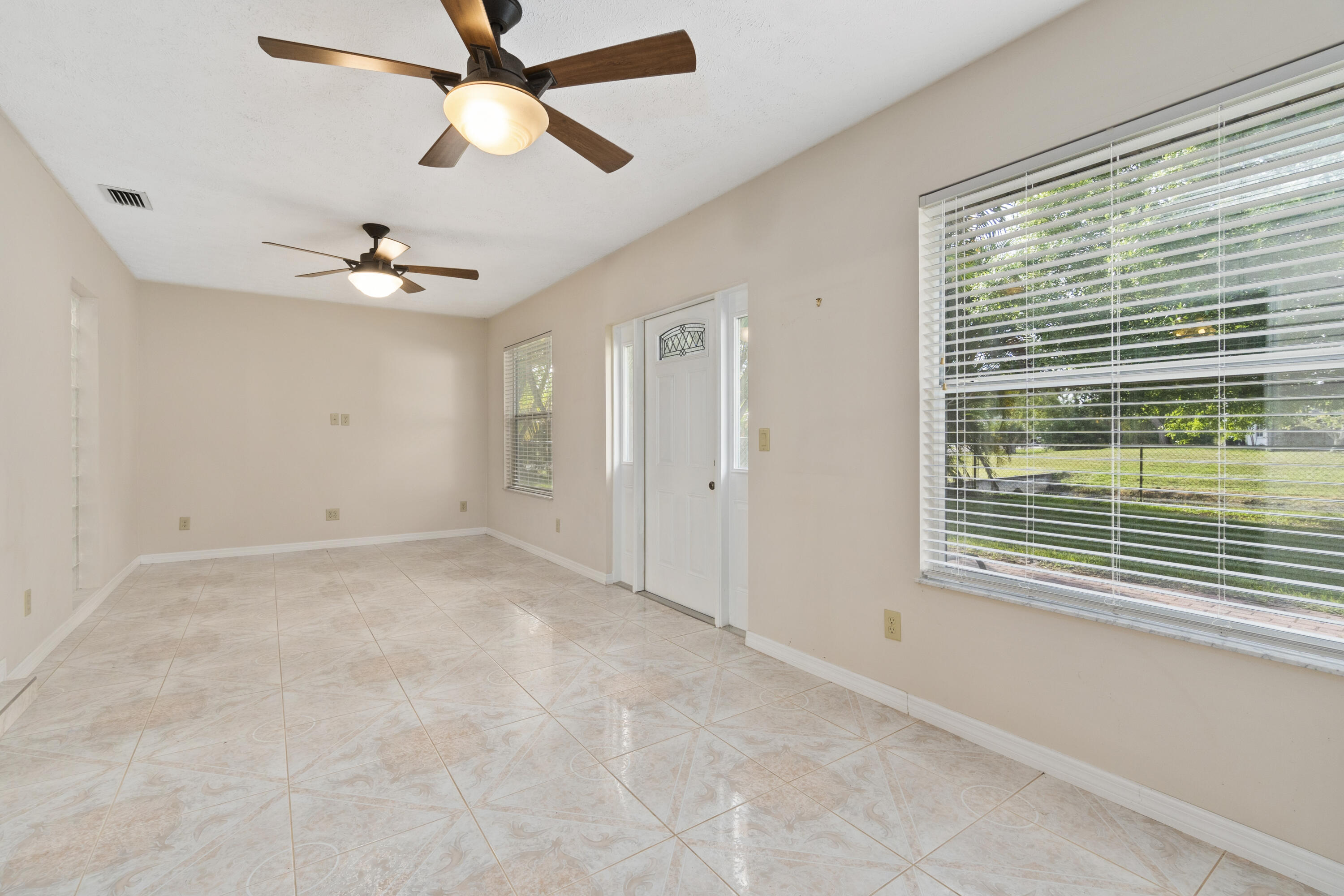 2401 SE Rock Springs Drive