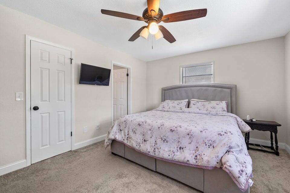 2542 SW Warwick Street