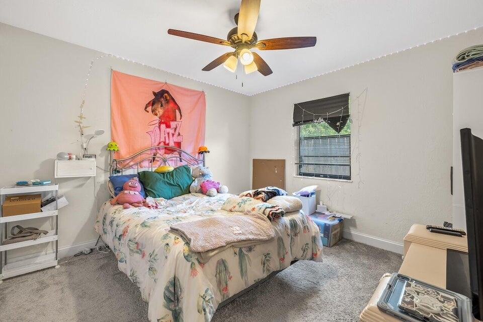 2542 SW Warwick Street