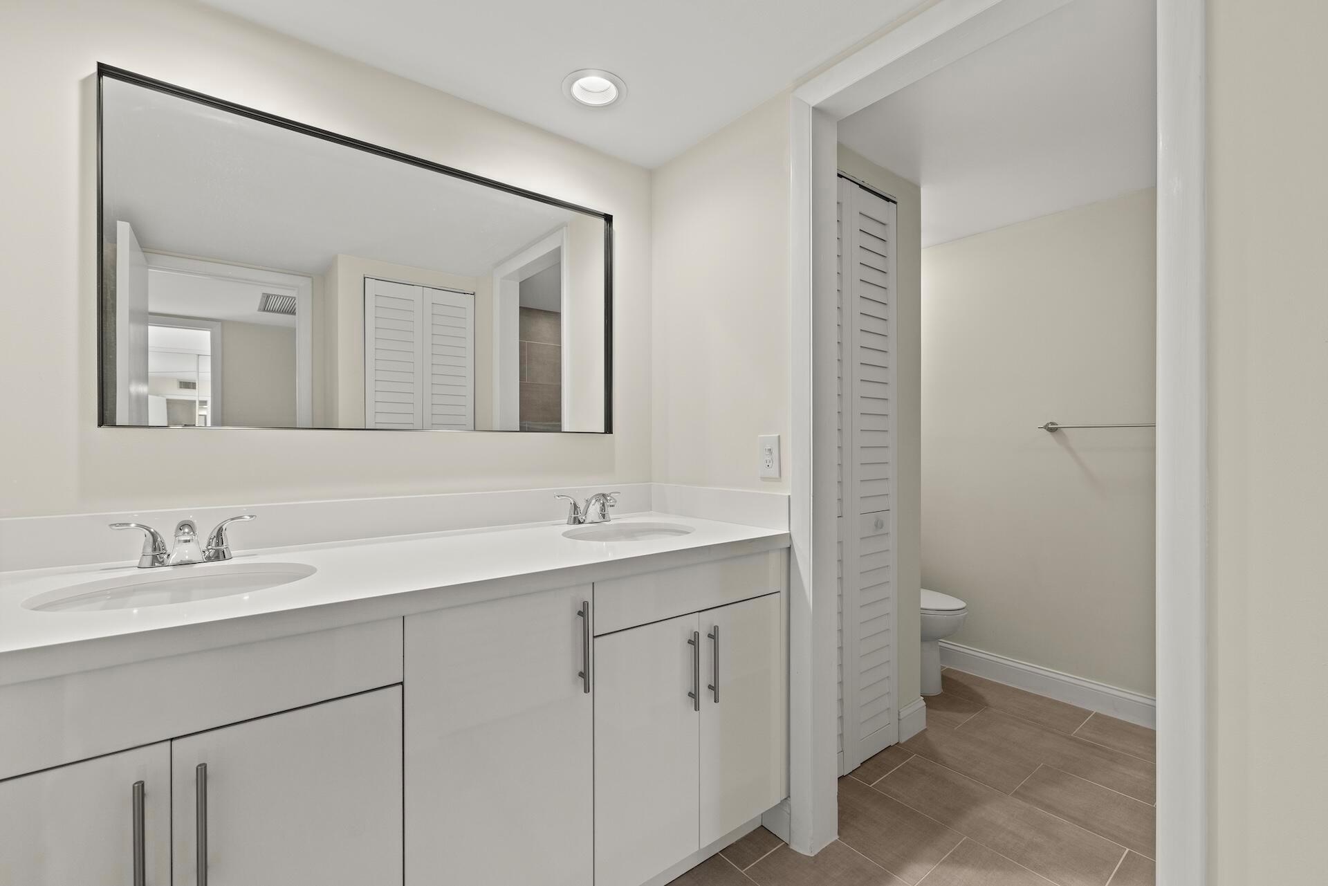 3321 Meridian Way S C