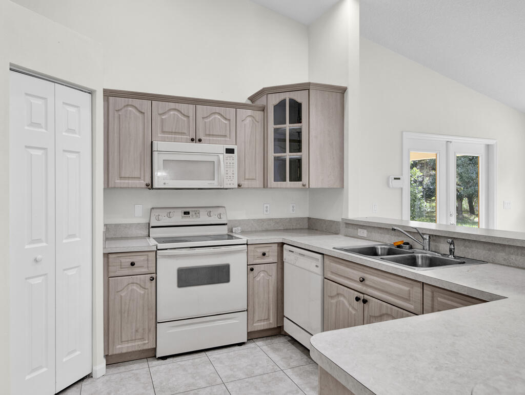 14770 67th Street N