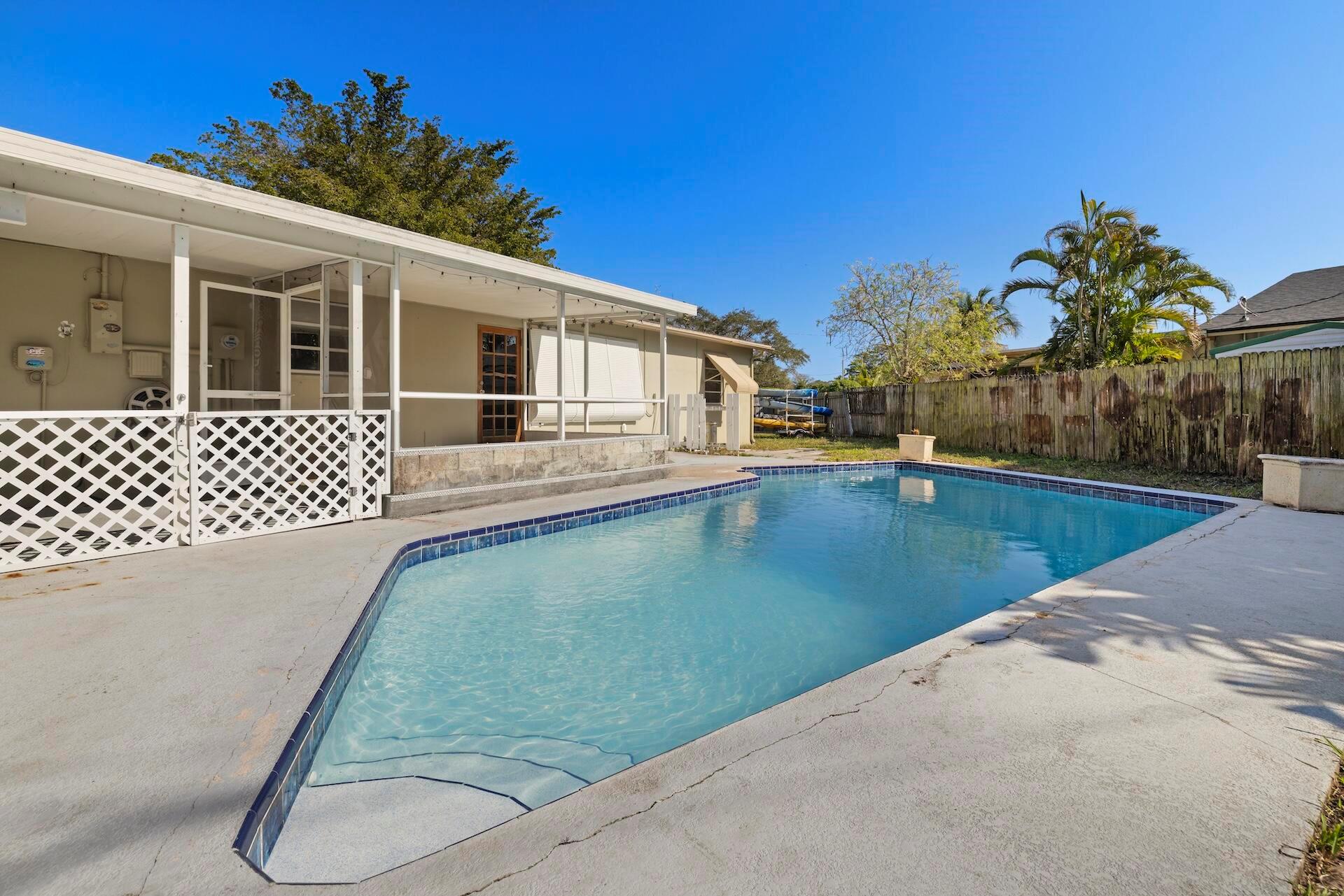 604 Flagler Boulevard