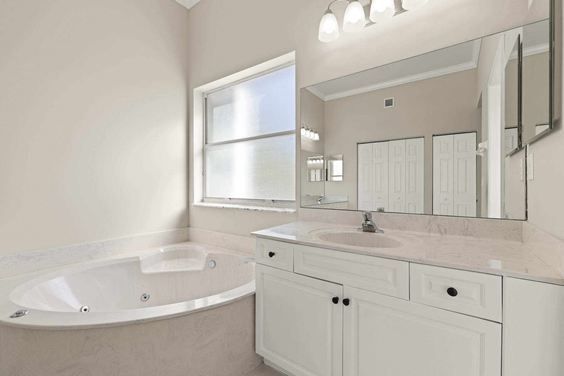 2485 Westmont Lane