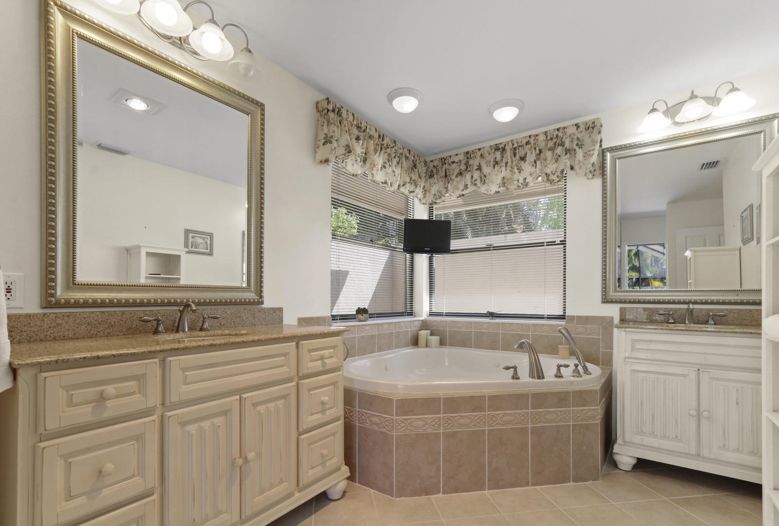 1420 Wood Dale Terrace