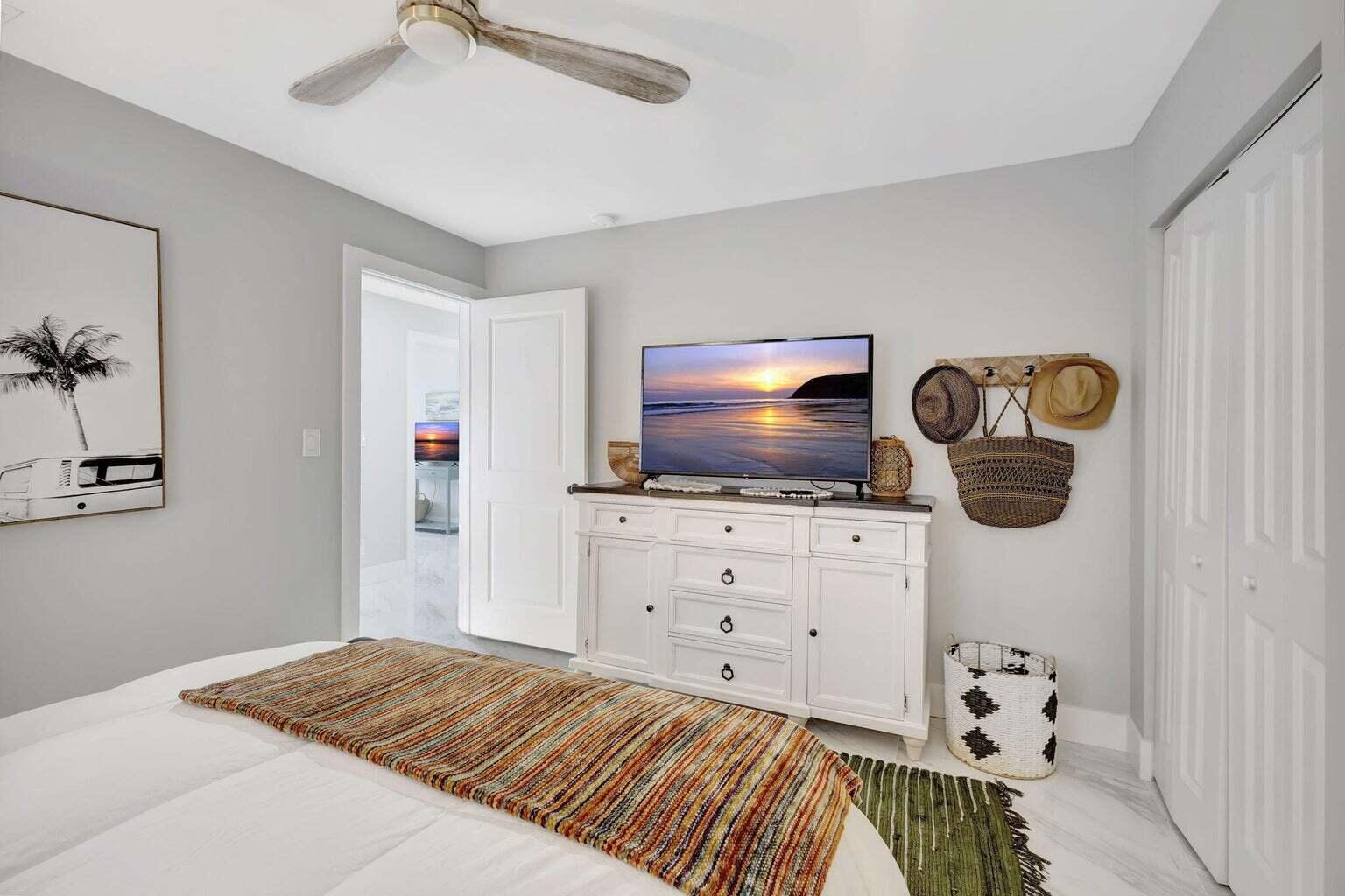 1560 Firethorn Drive