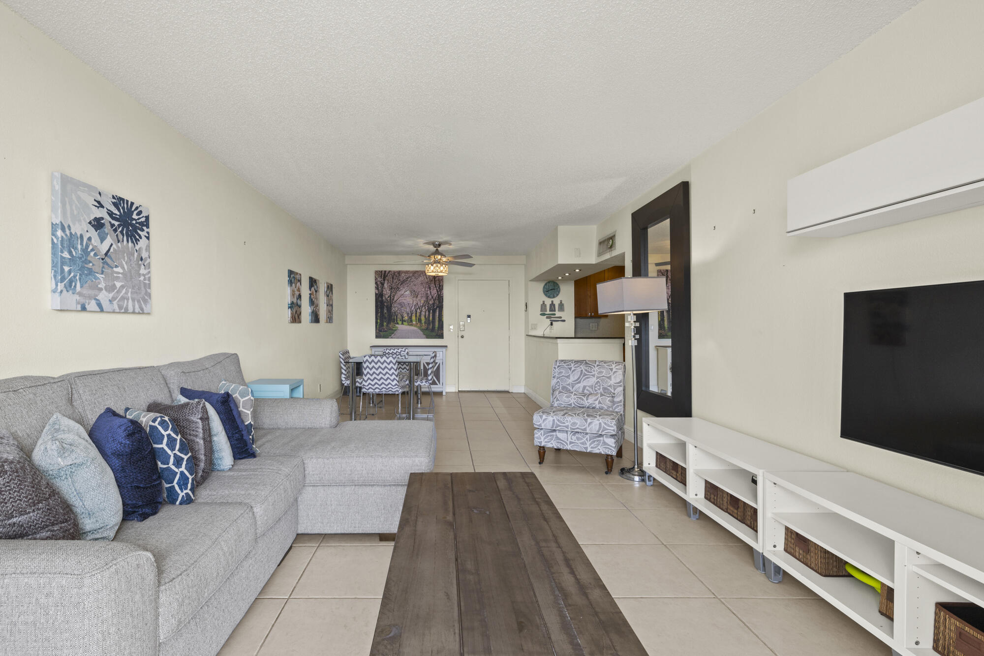 1830 Embassy Drive 607