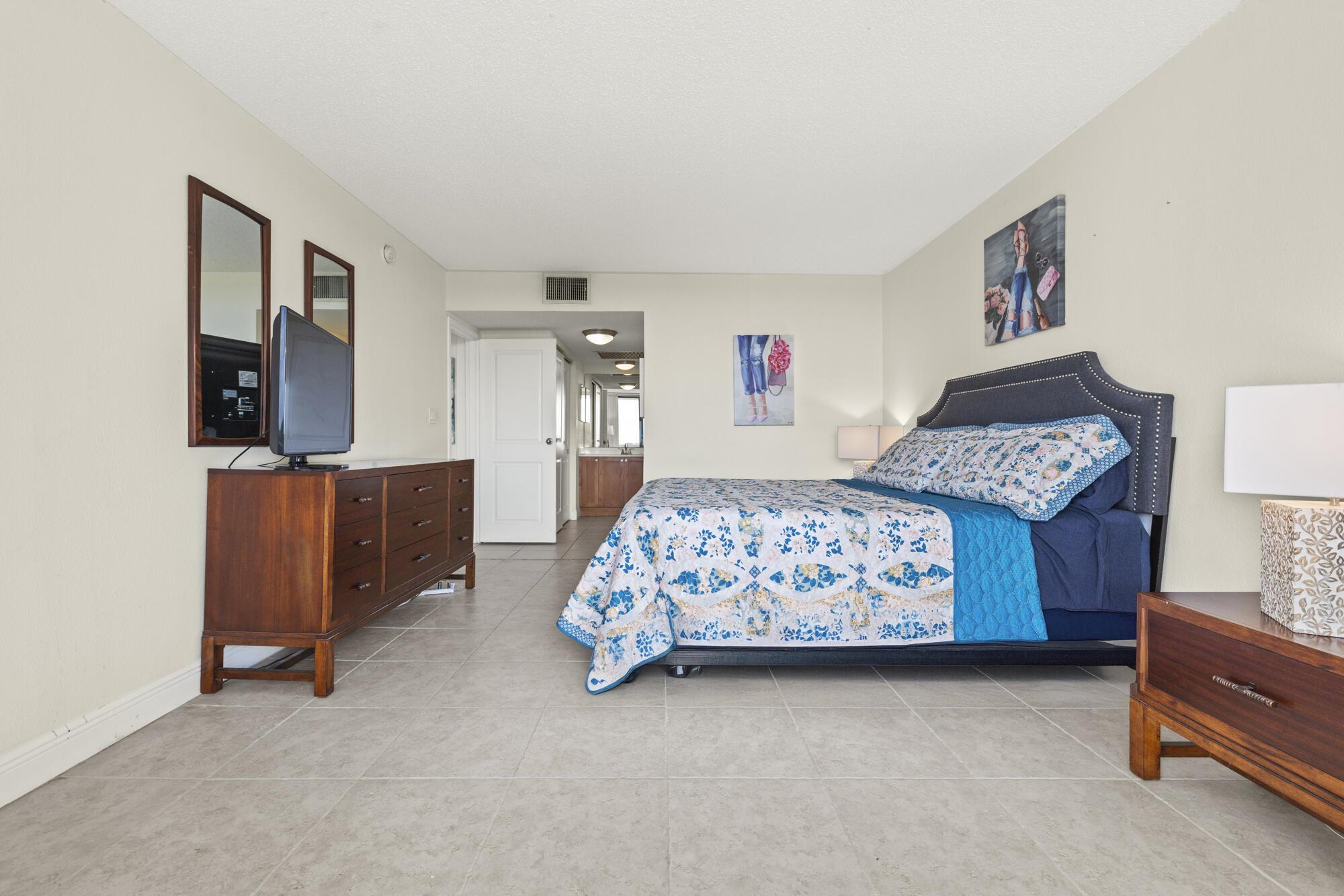 1830 Embassy Drive 607