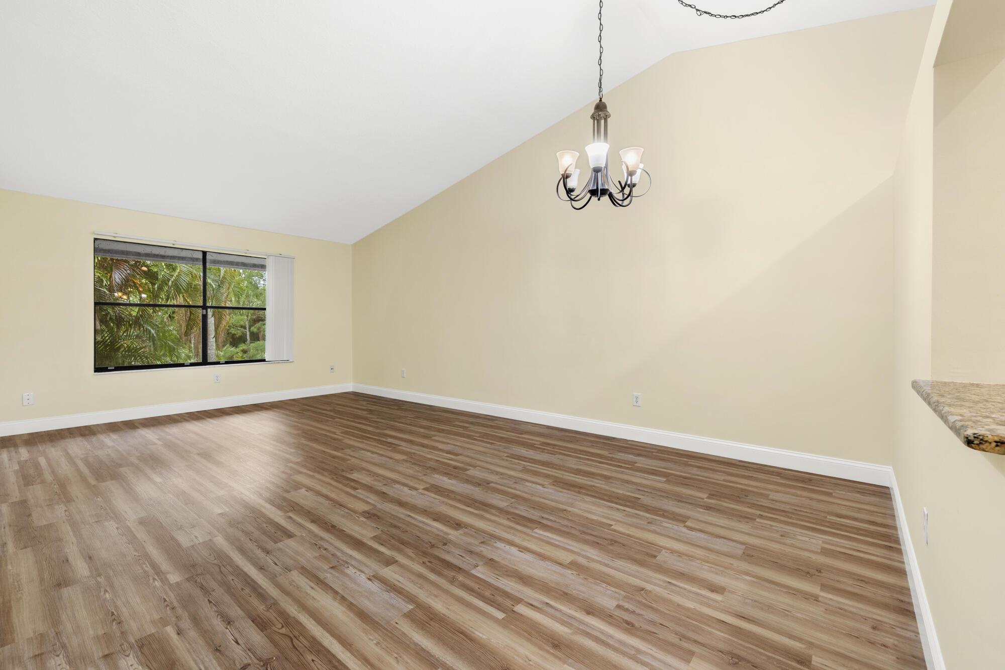 13033 Northshire Trail 24