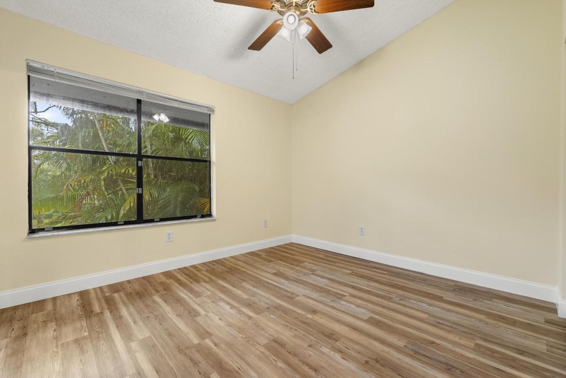 13033 Northshire Trail 24