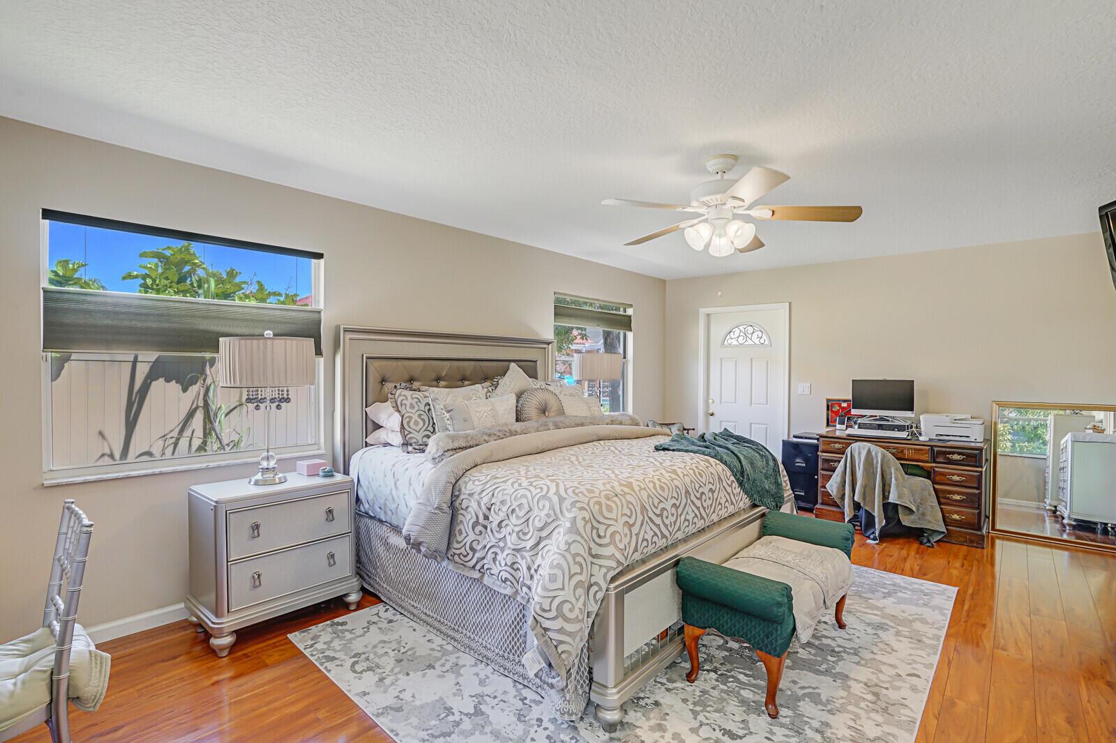 1030 Sweet Briar Place