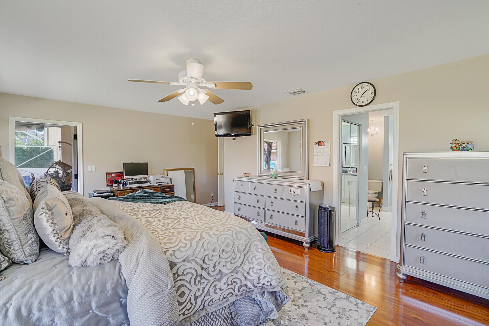 1030 Sweet Briar Place