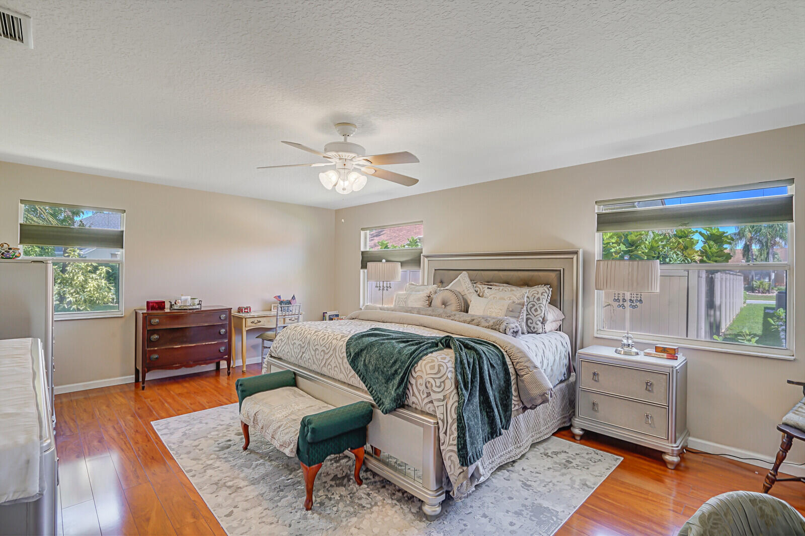 1030 Sweet Briar Place