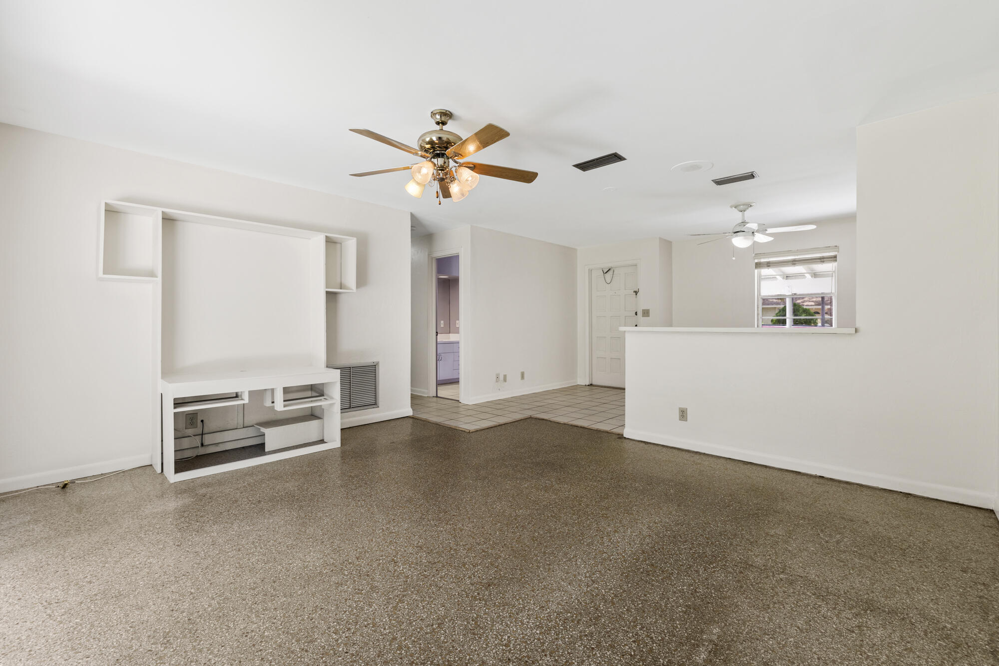 2402 Pinecrest Court