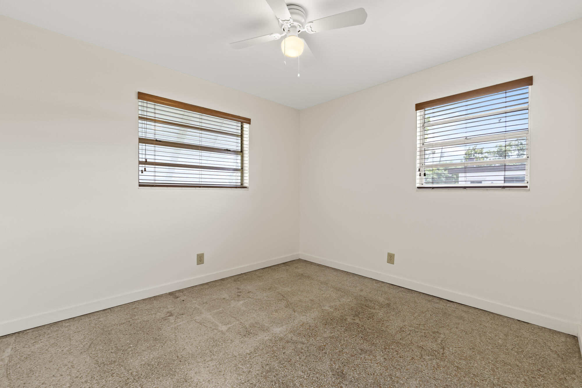 2402 Pinecrest Court