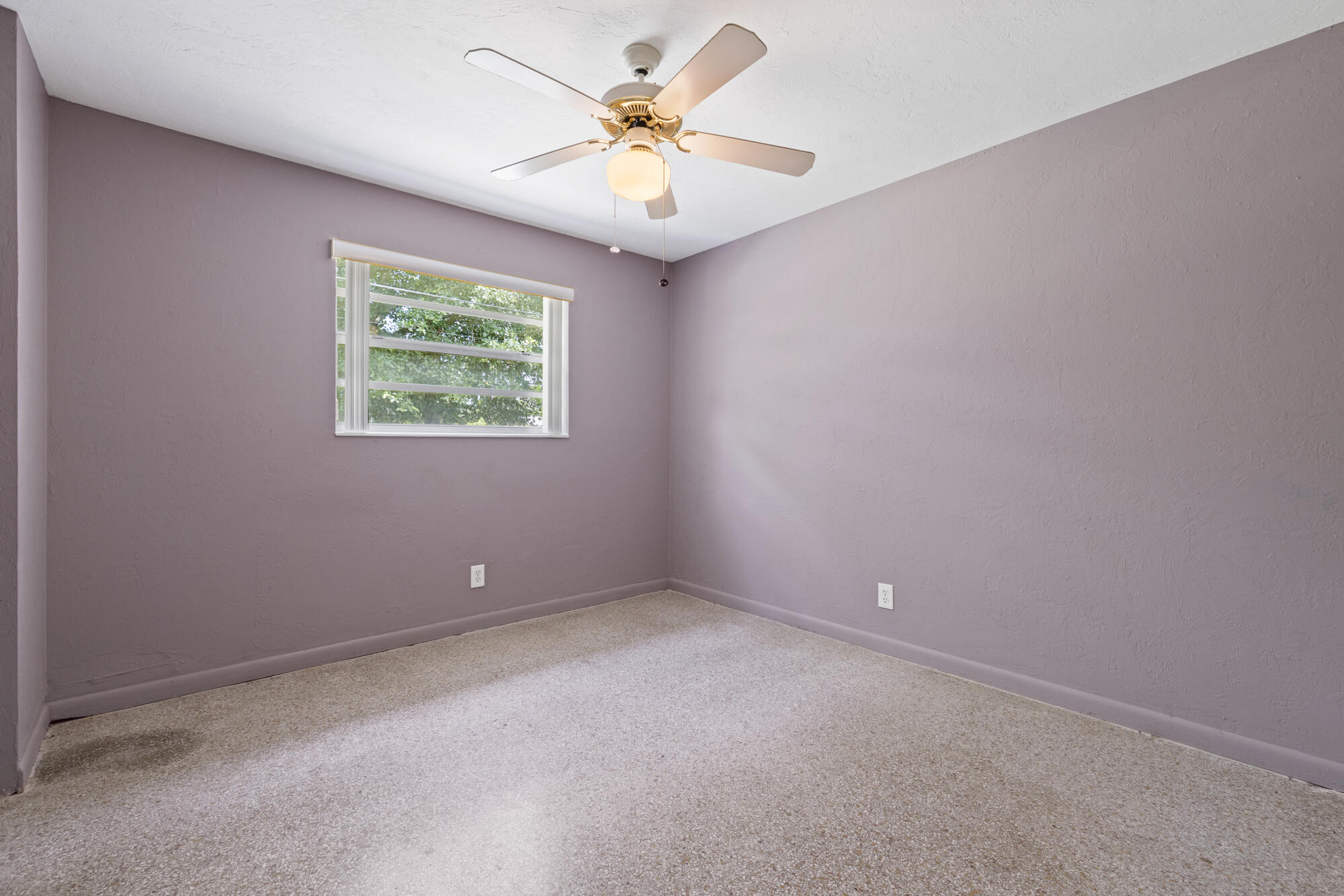 2402 Pinecrest Court