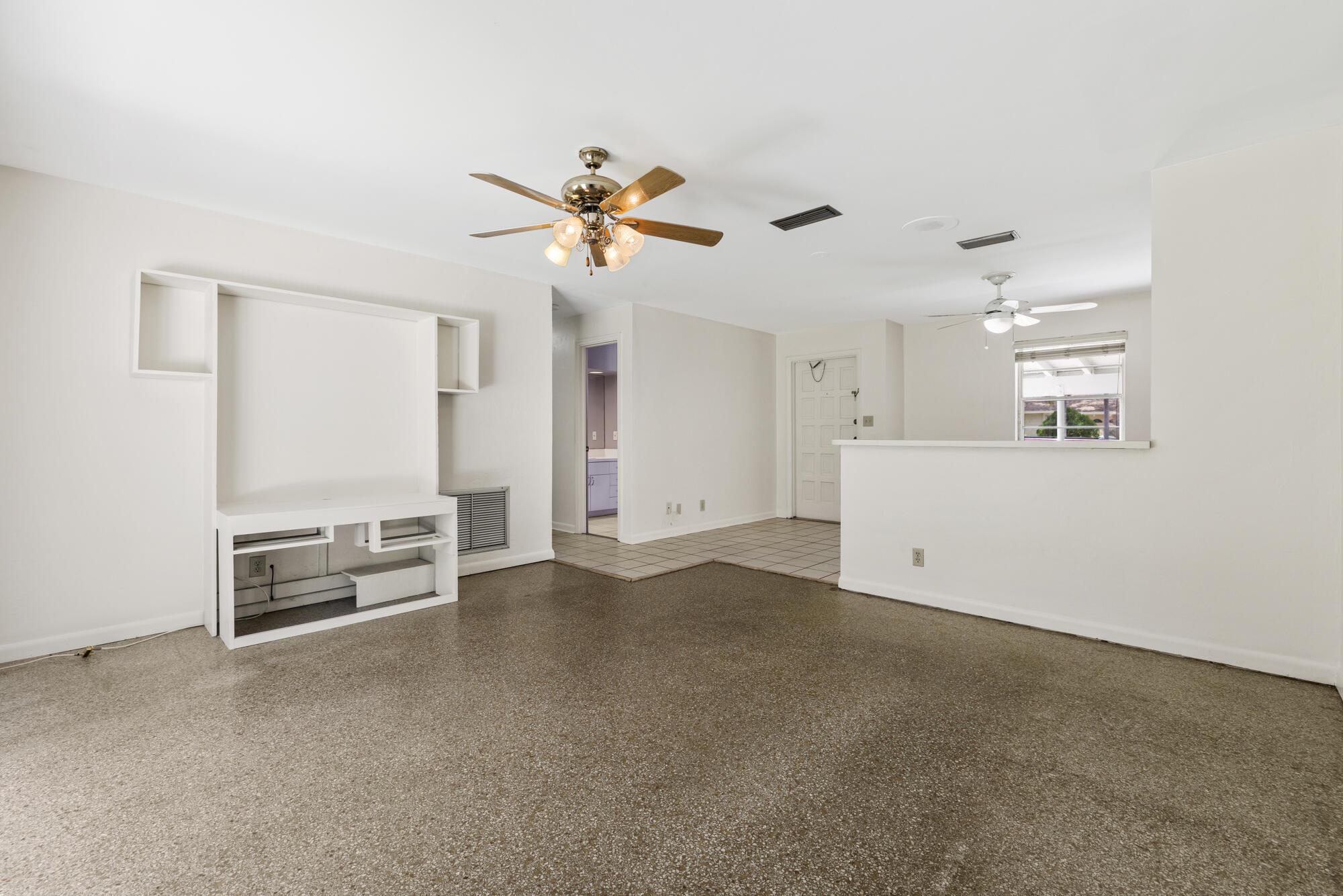 2402 Pinecrest Court