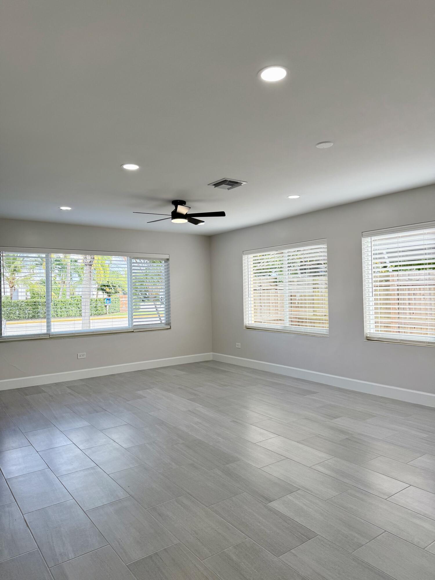 1405 N J Terrace