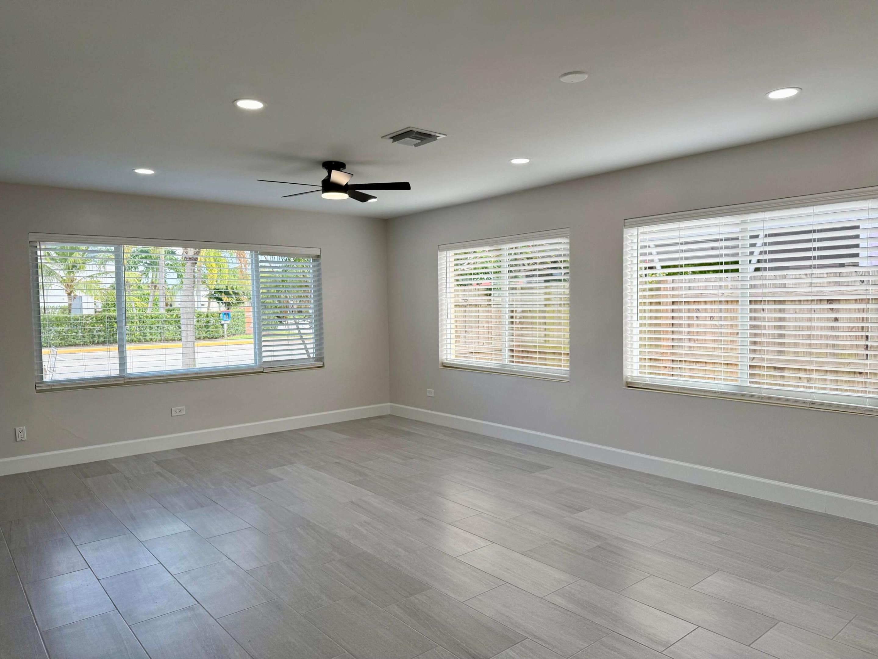 1405 N J Terrace