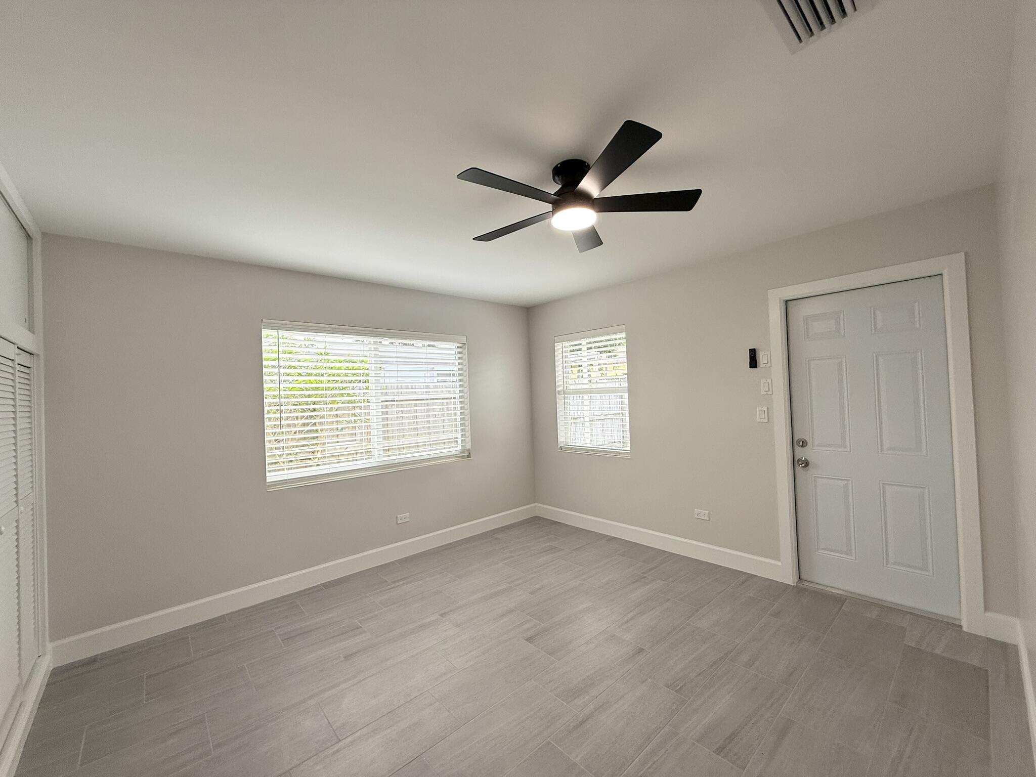 1405 N J Terrace
