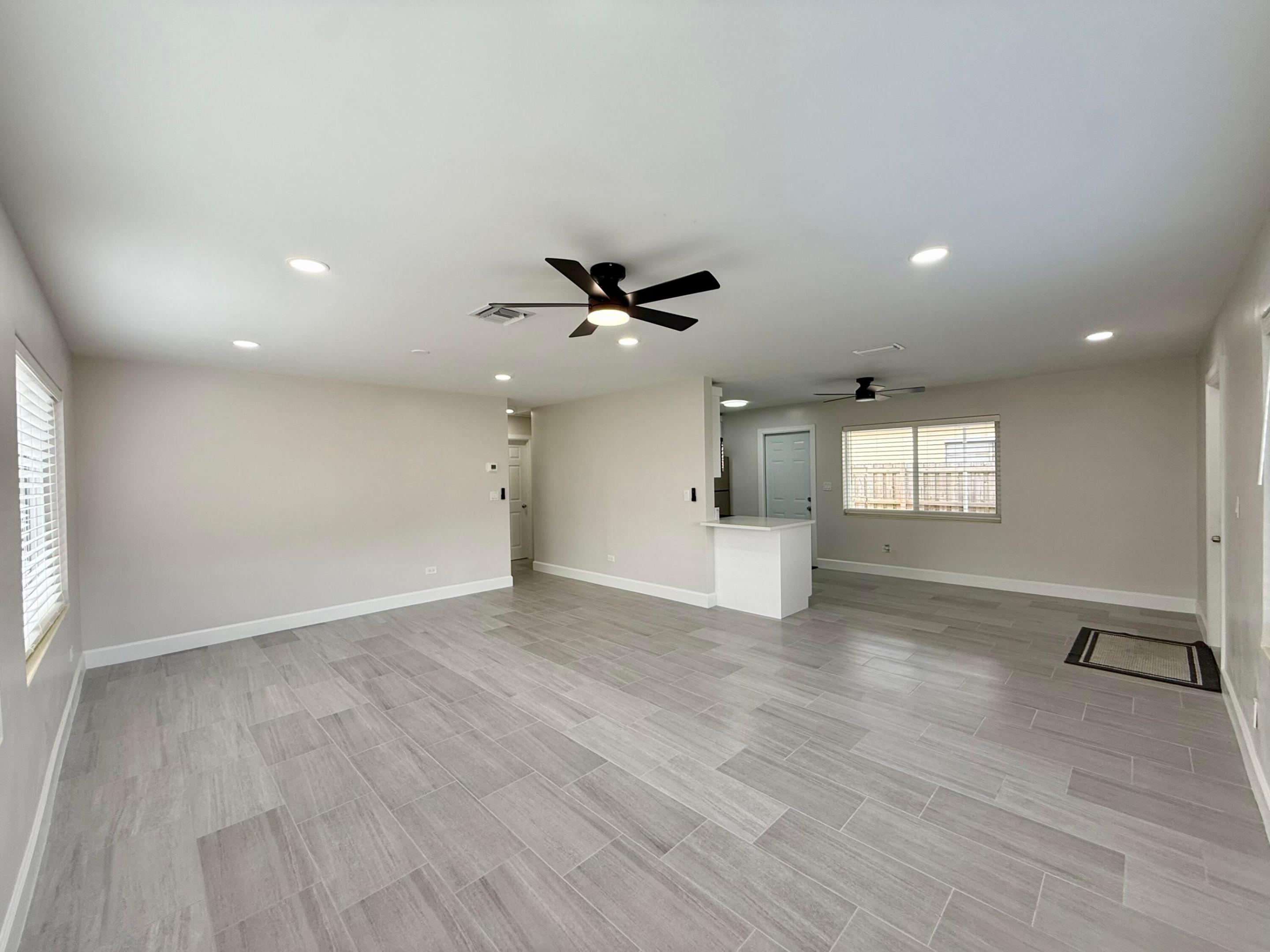 1405 N J Terrace