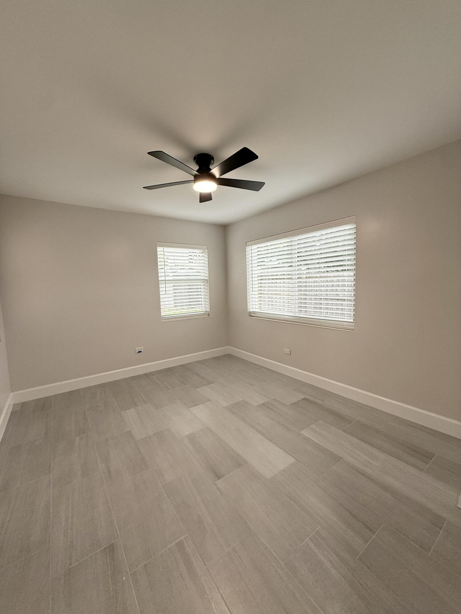 1405 N J Terrace