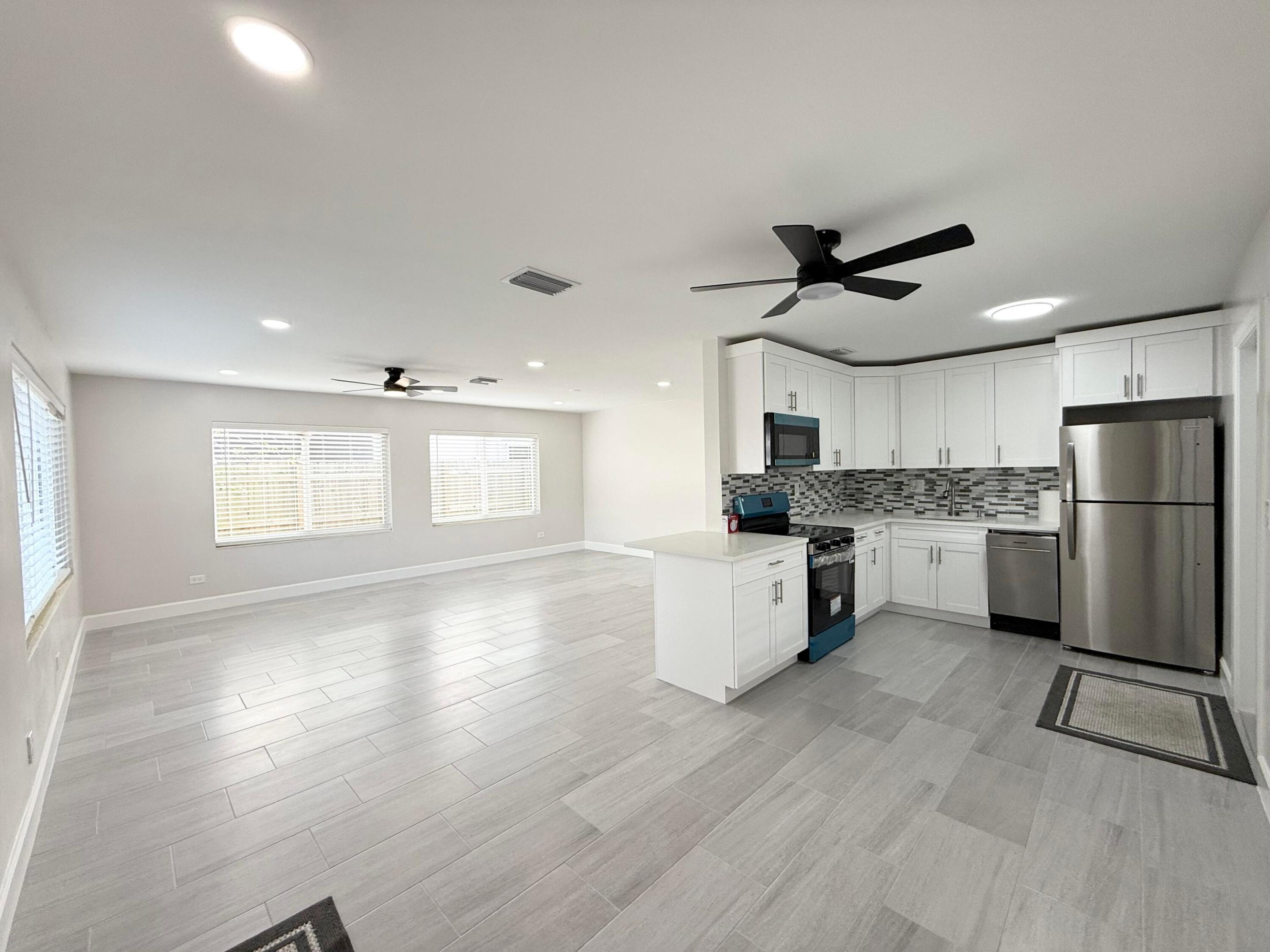 1405 N J Terrace