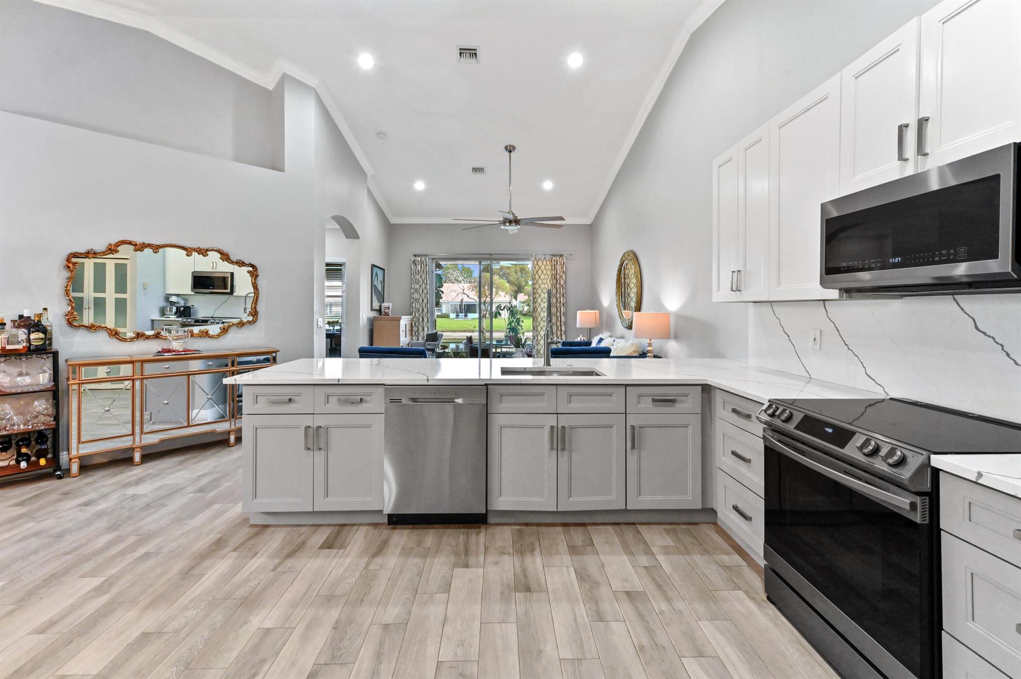 6095 Caladium Road Road