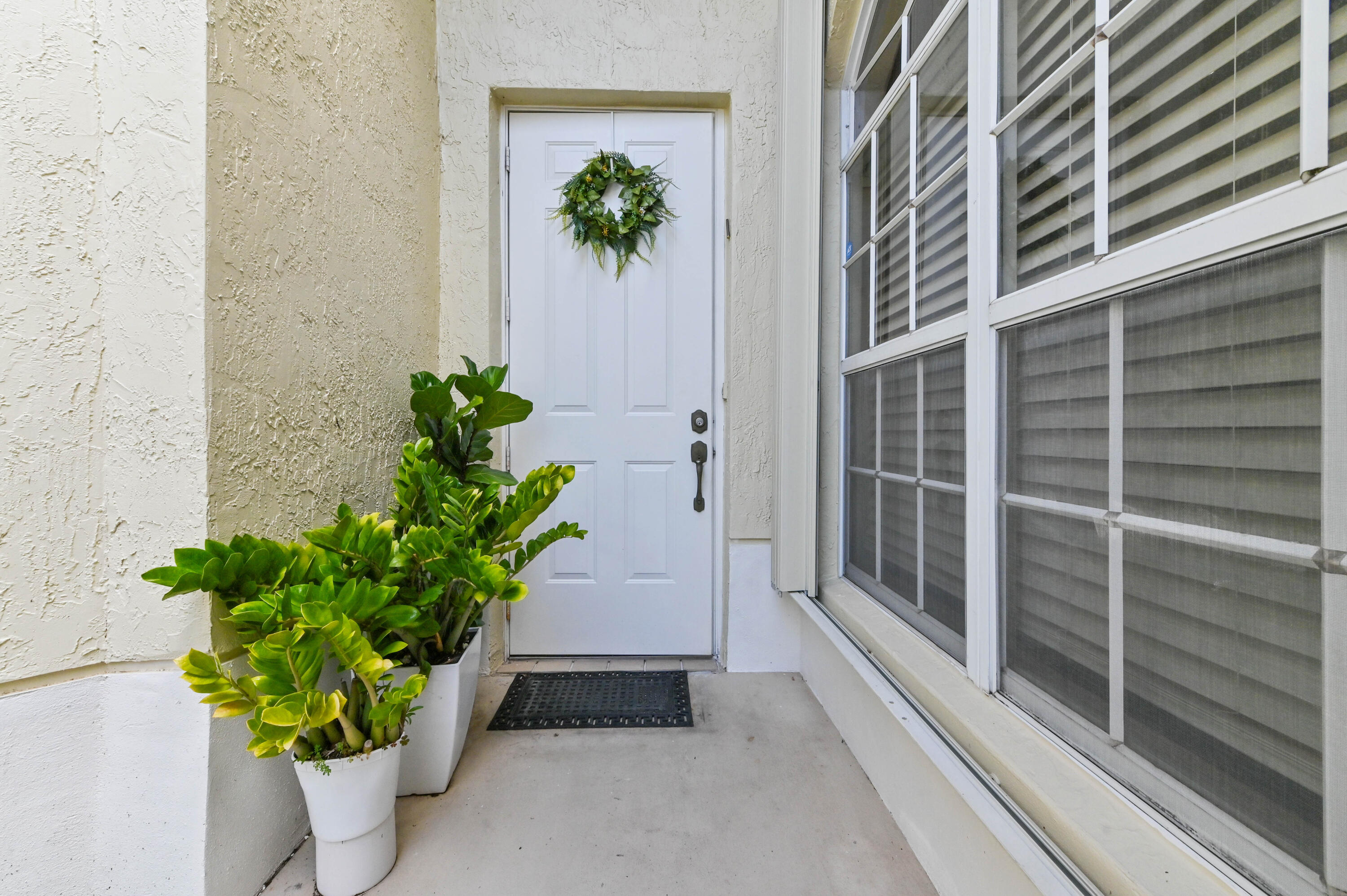 6095 Caladium Road Road