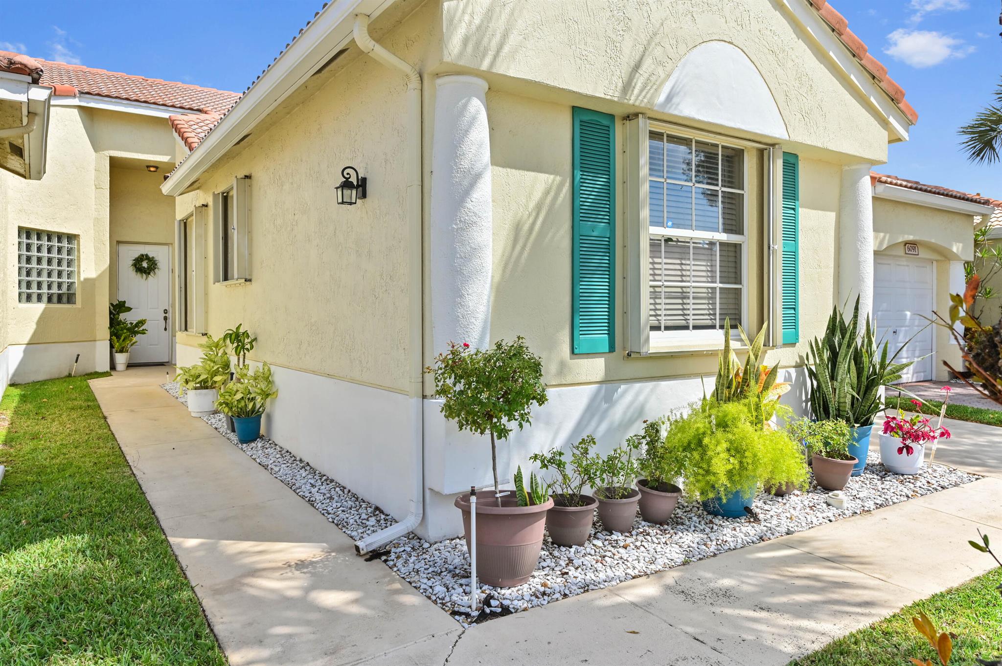 6095 Caladium Road Road