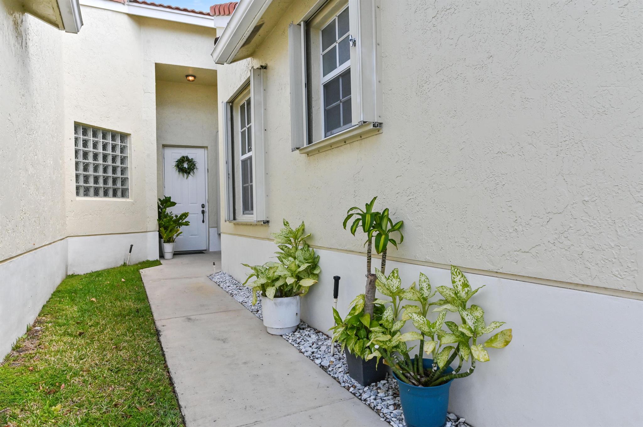 6095 Caladium Road Road