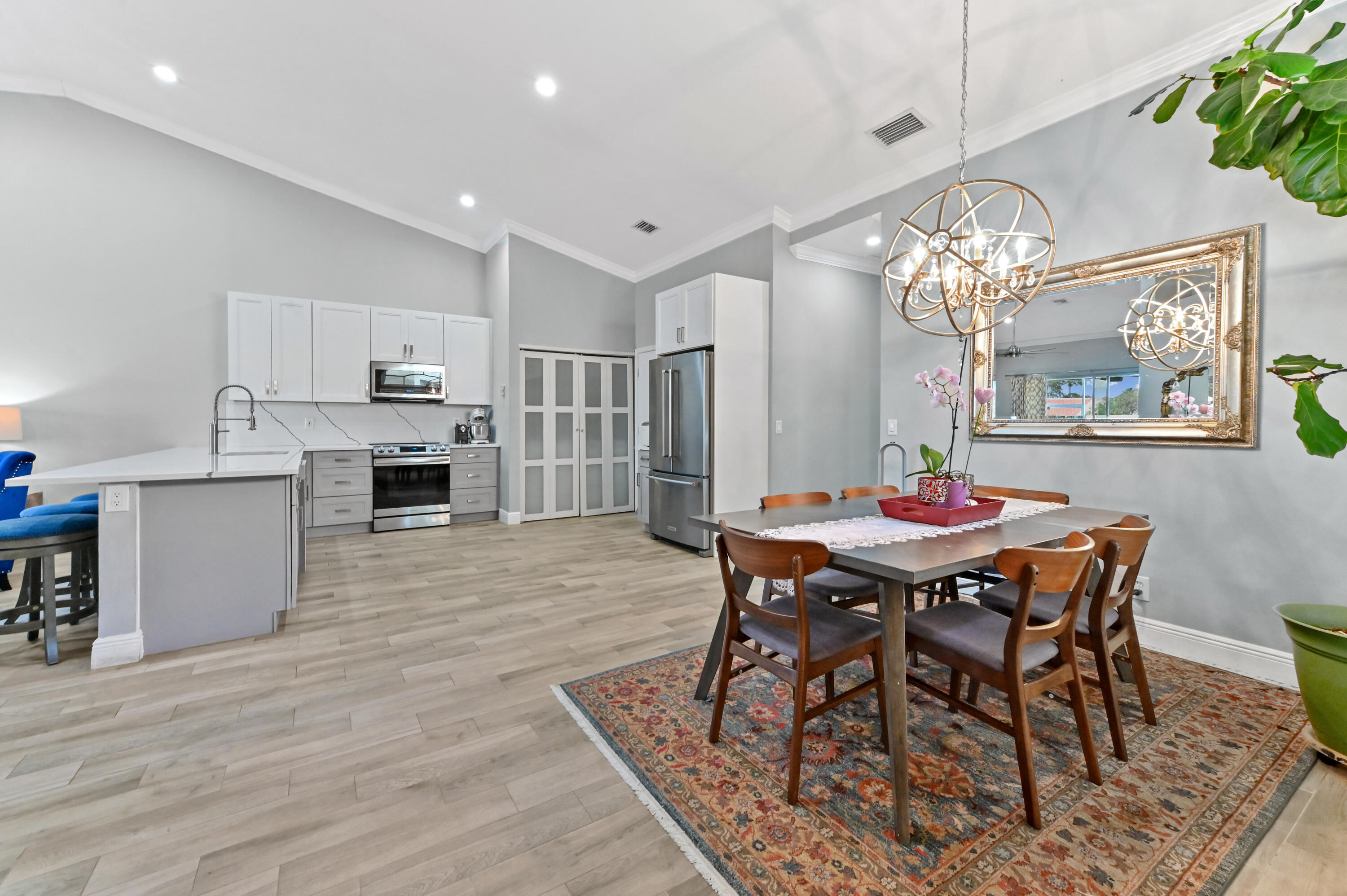 6095 Caladium Road Road