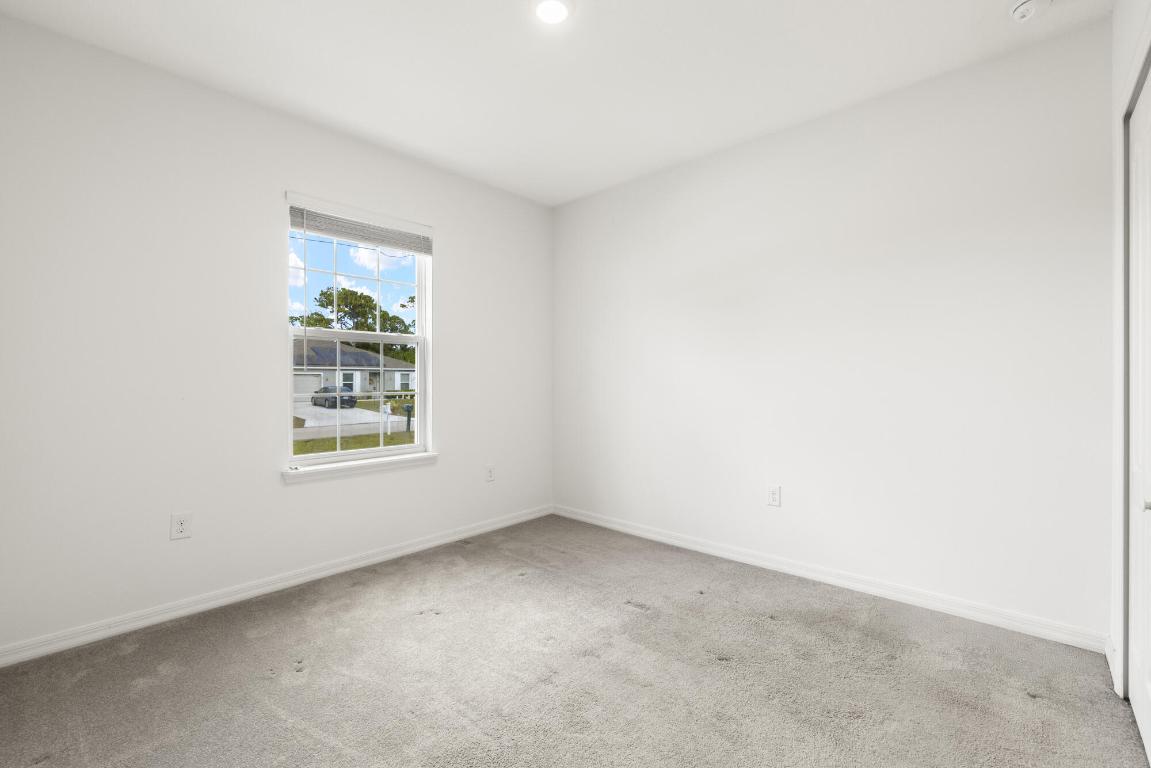 1334 SW Kapok Avenue