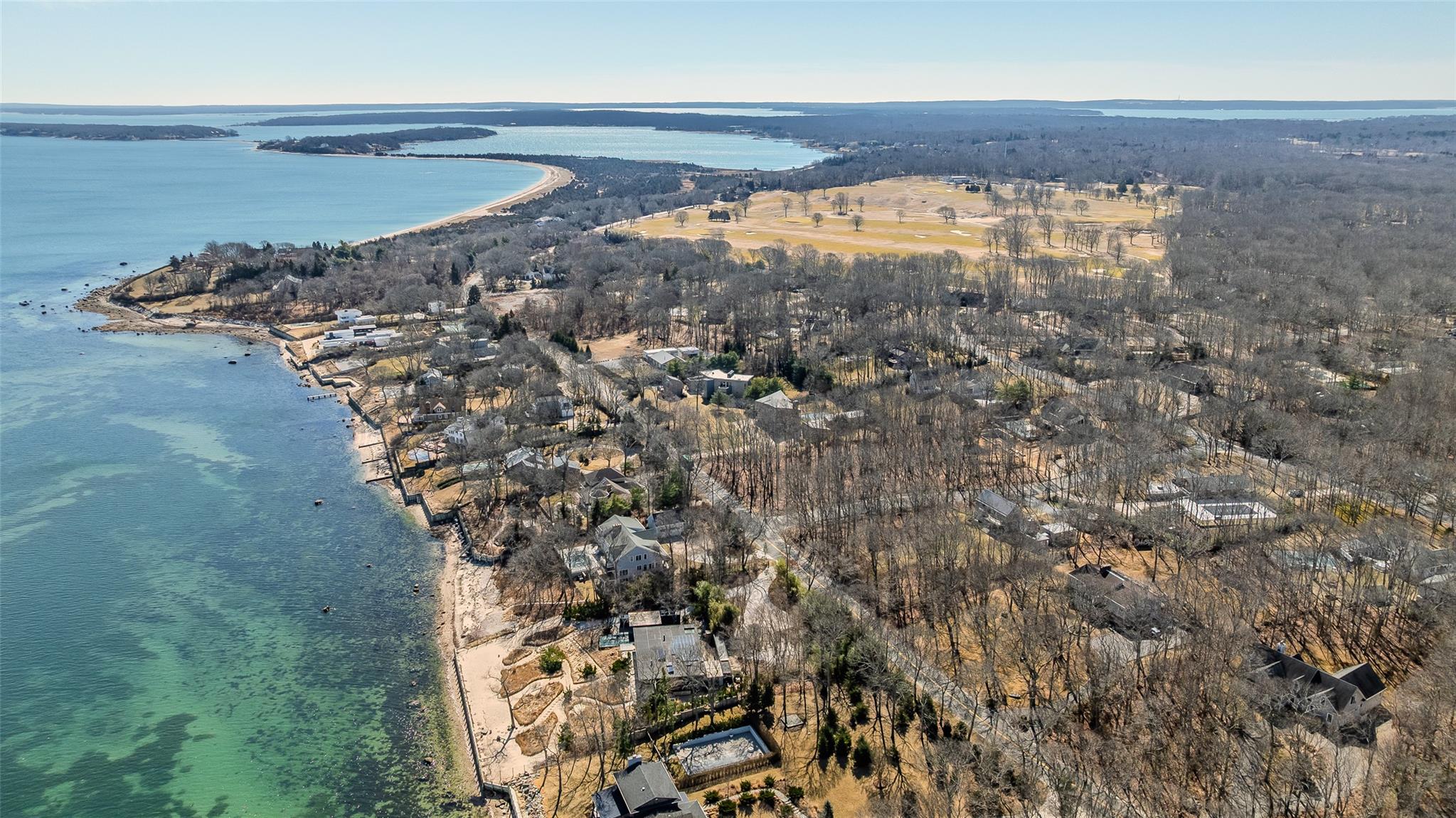 61 Gardiners Bay Drive