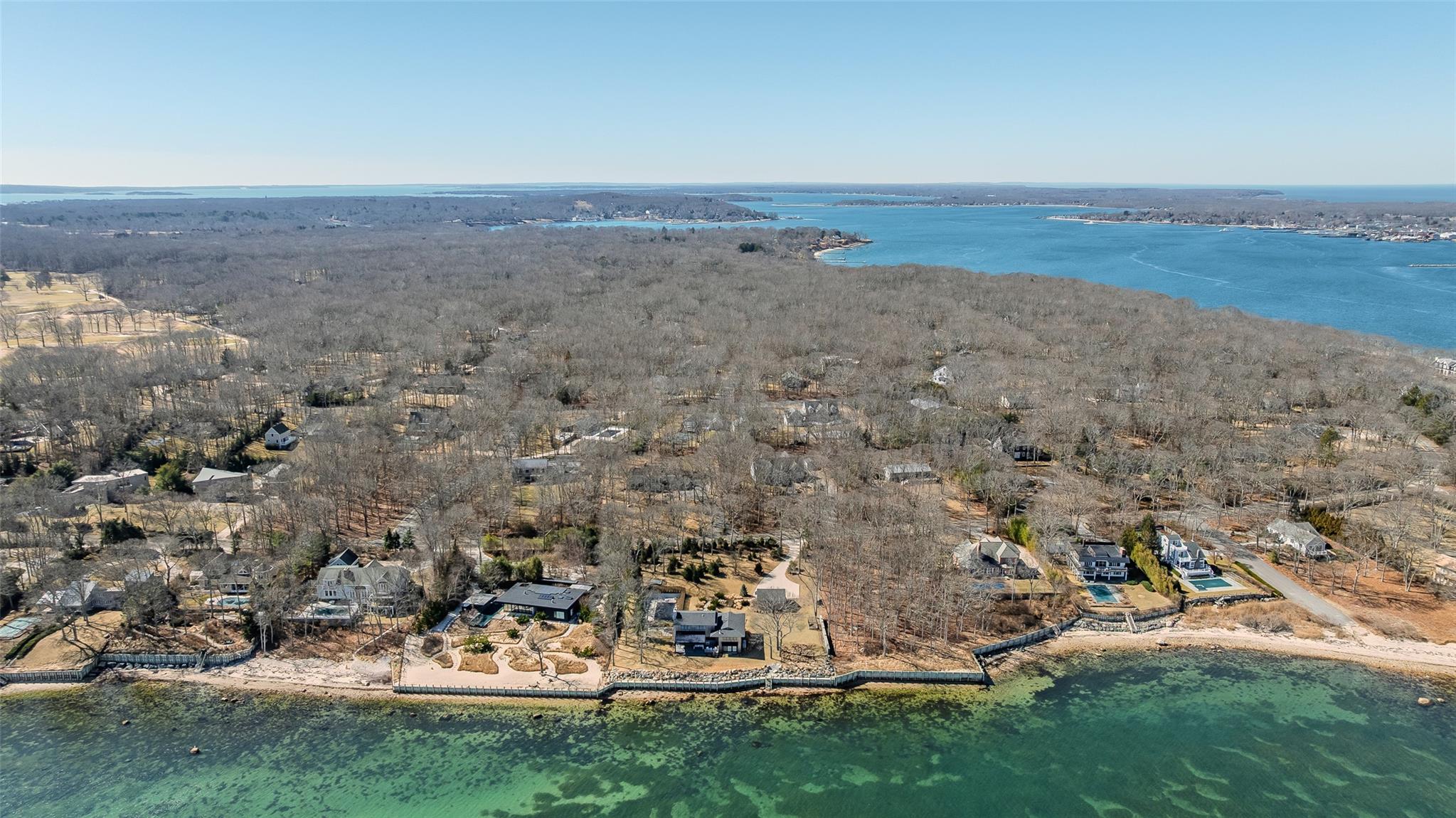 61 Gardiners Bay Drive