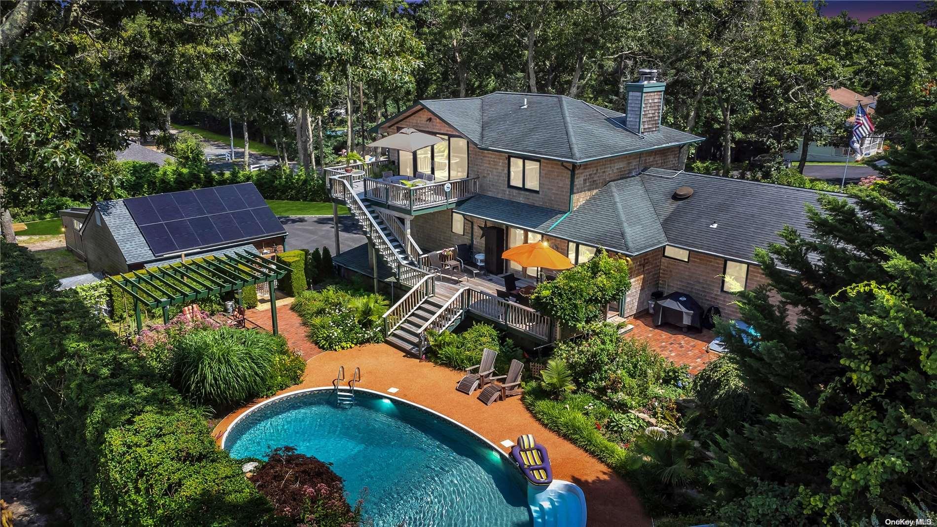 19 Neptune Avenue