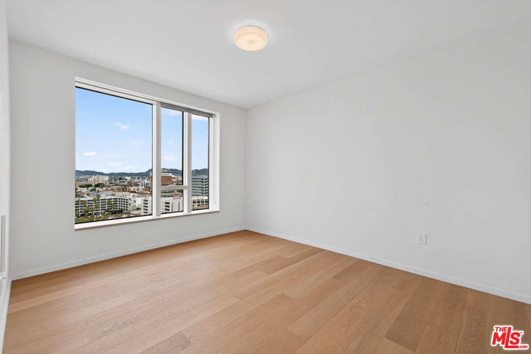 889 Francisco St Unit: 1806