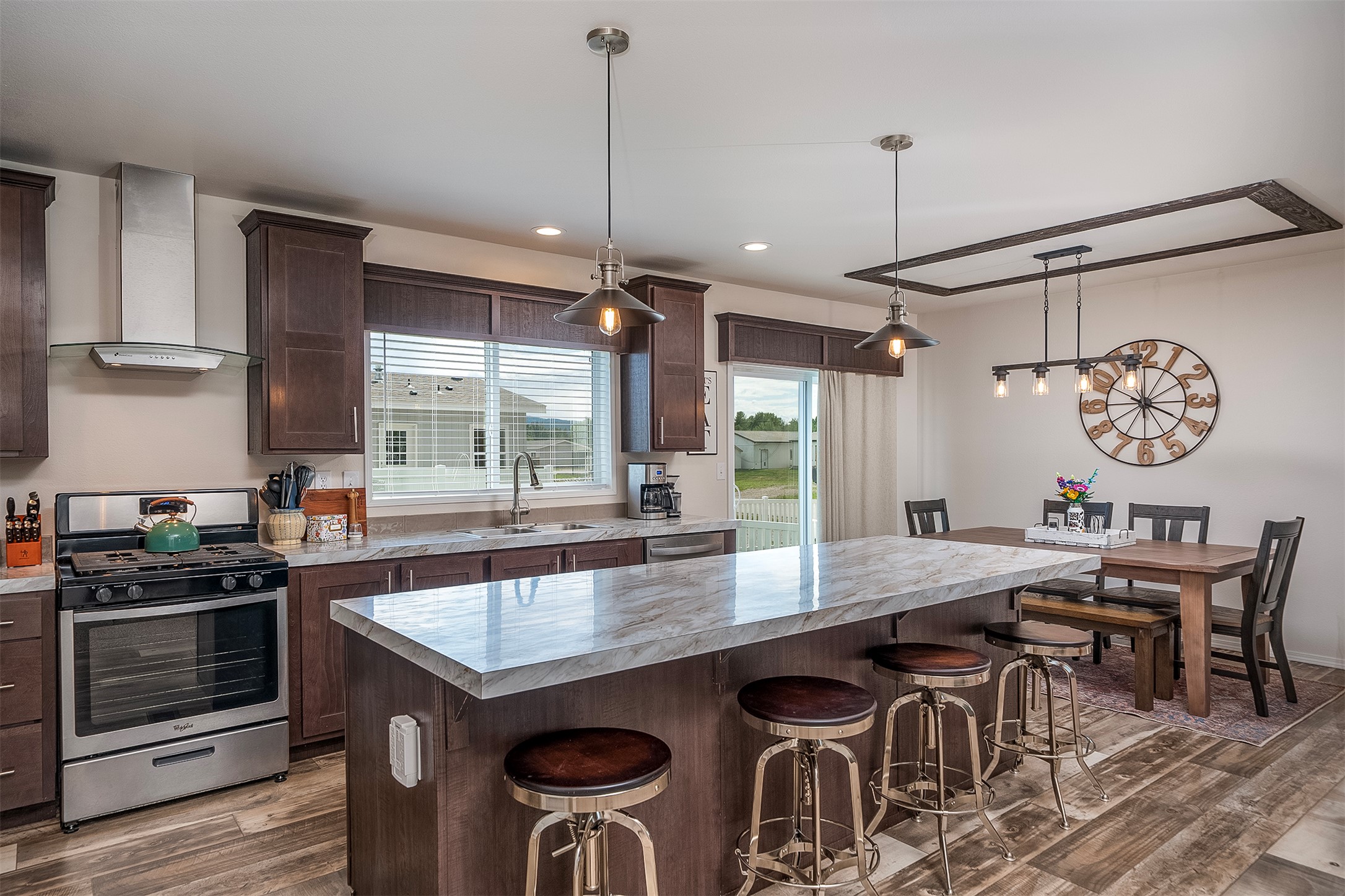 142 Otter Place