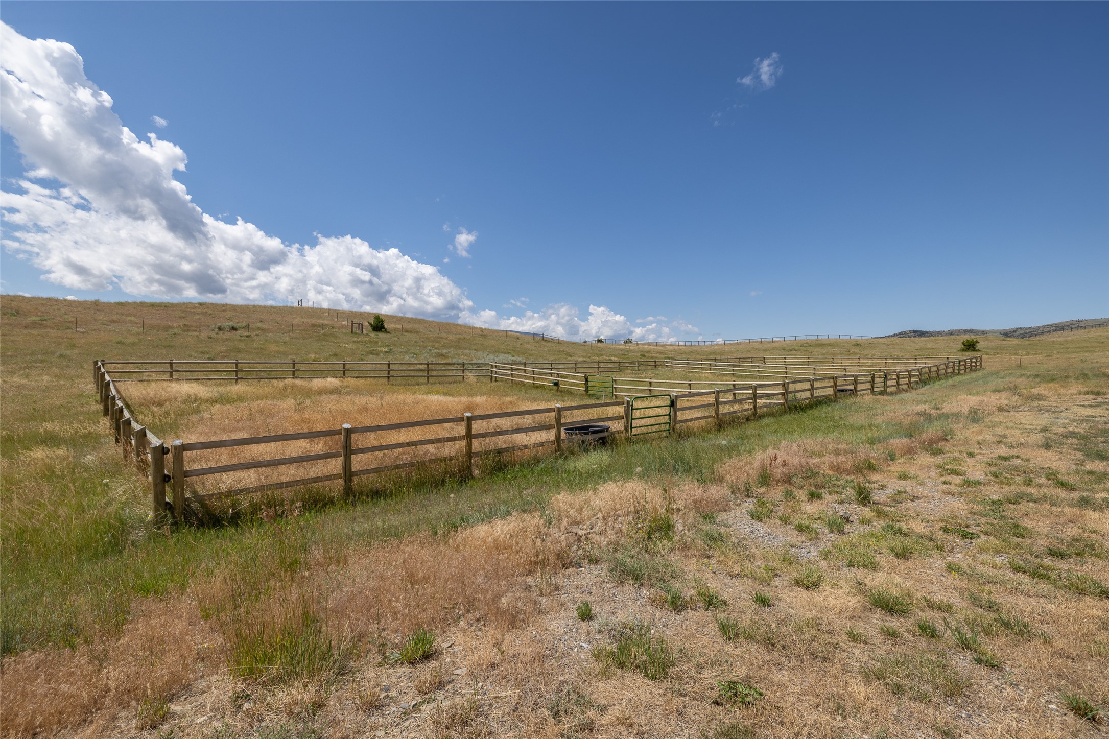 10 Hidden Ridge Road