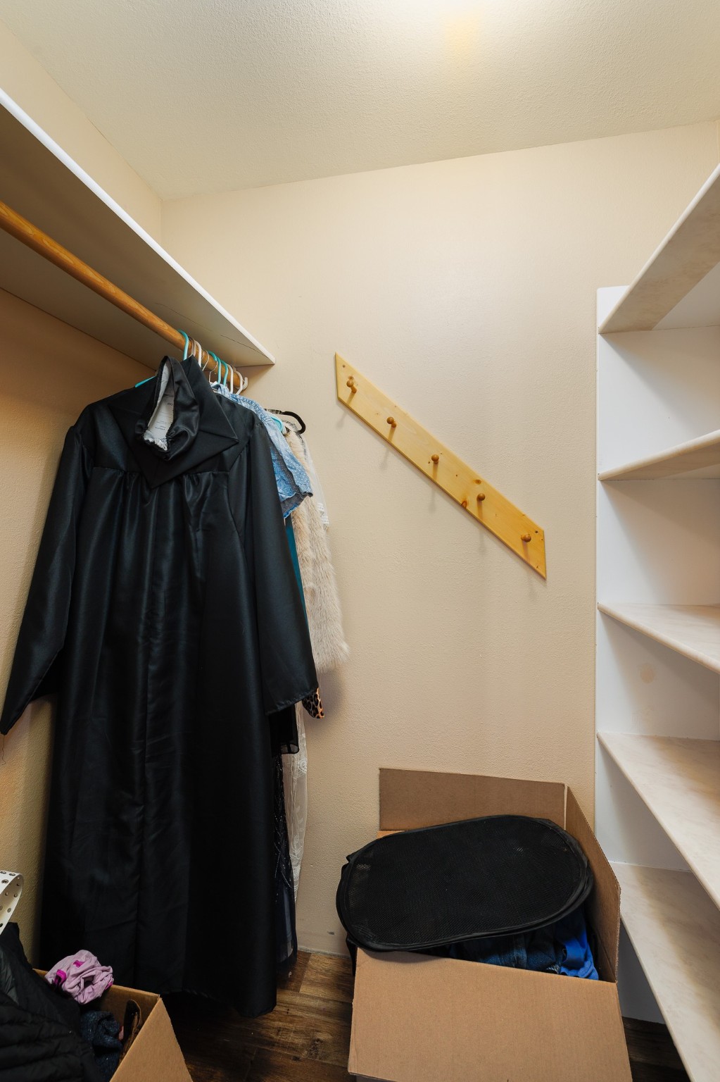 10 Hidden Ridge Road