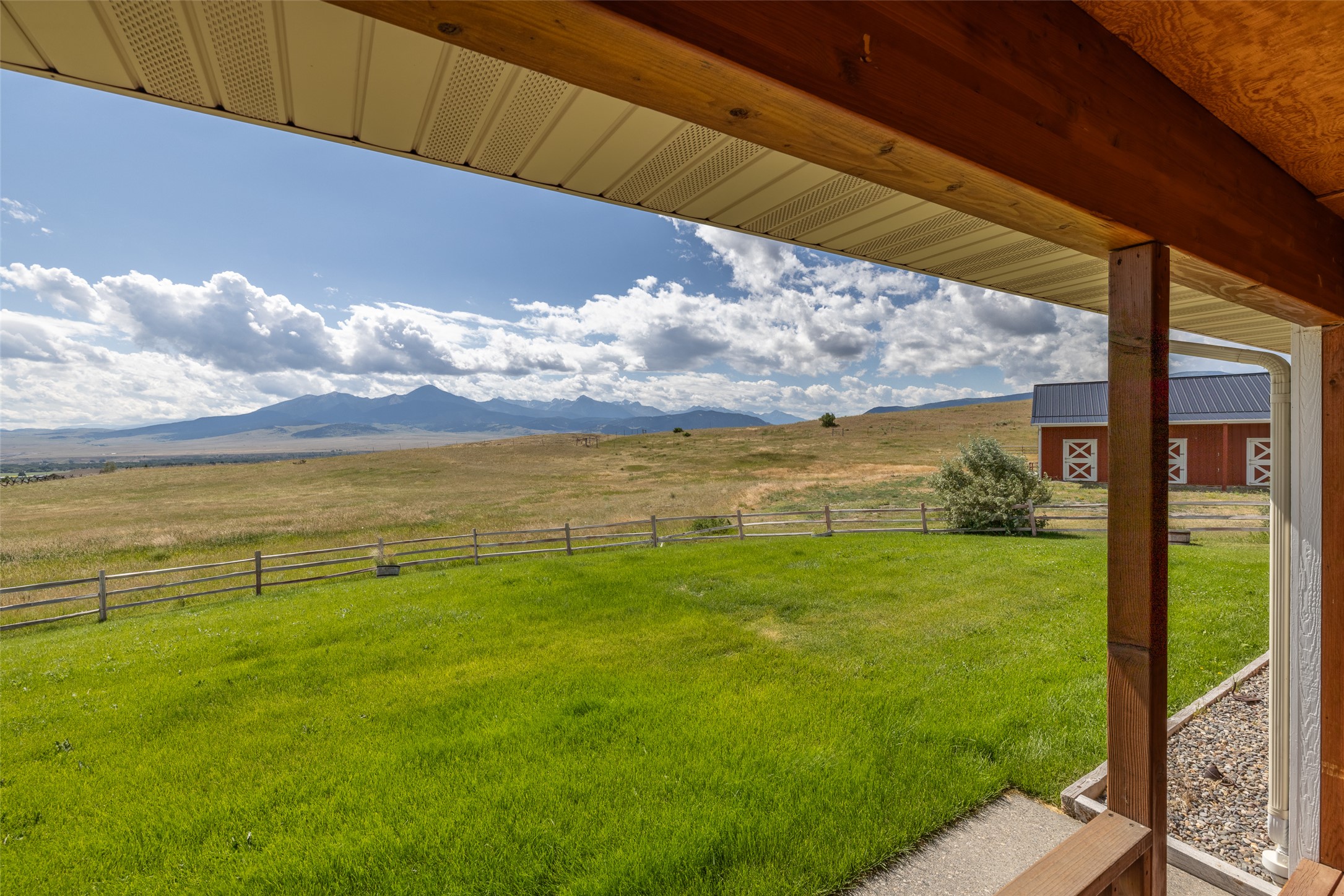 10 Hidden Ridge Road