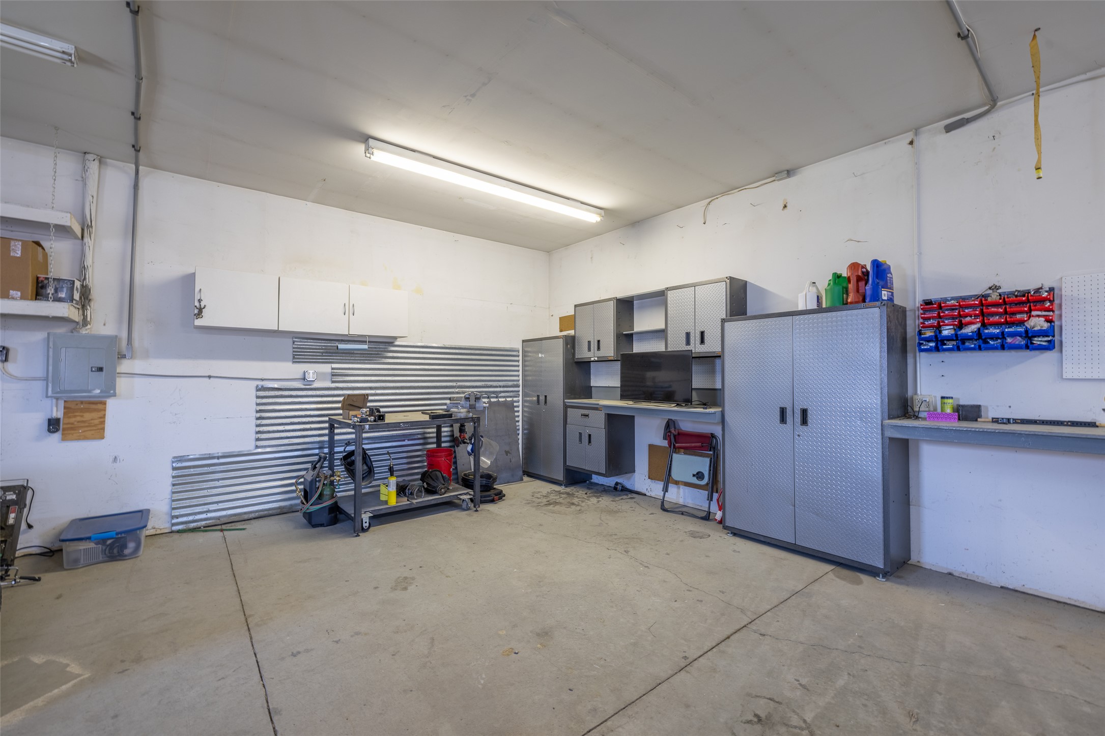 10 Hidden Ridge Road