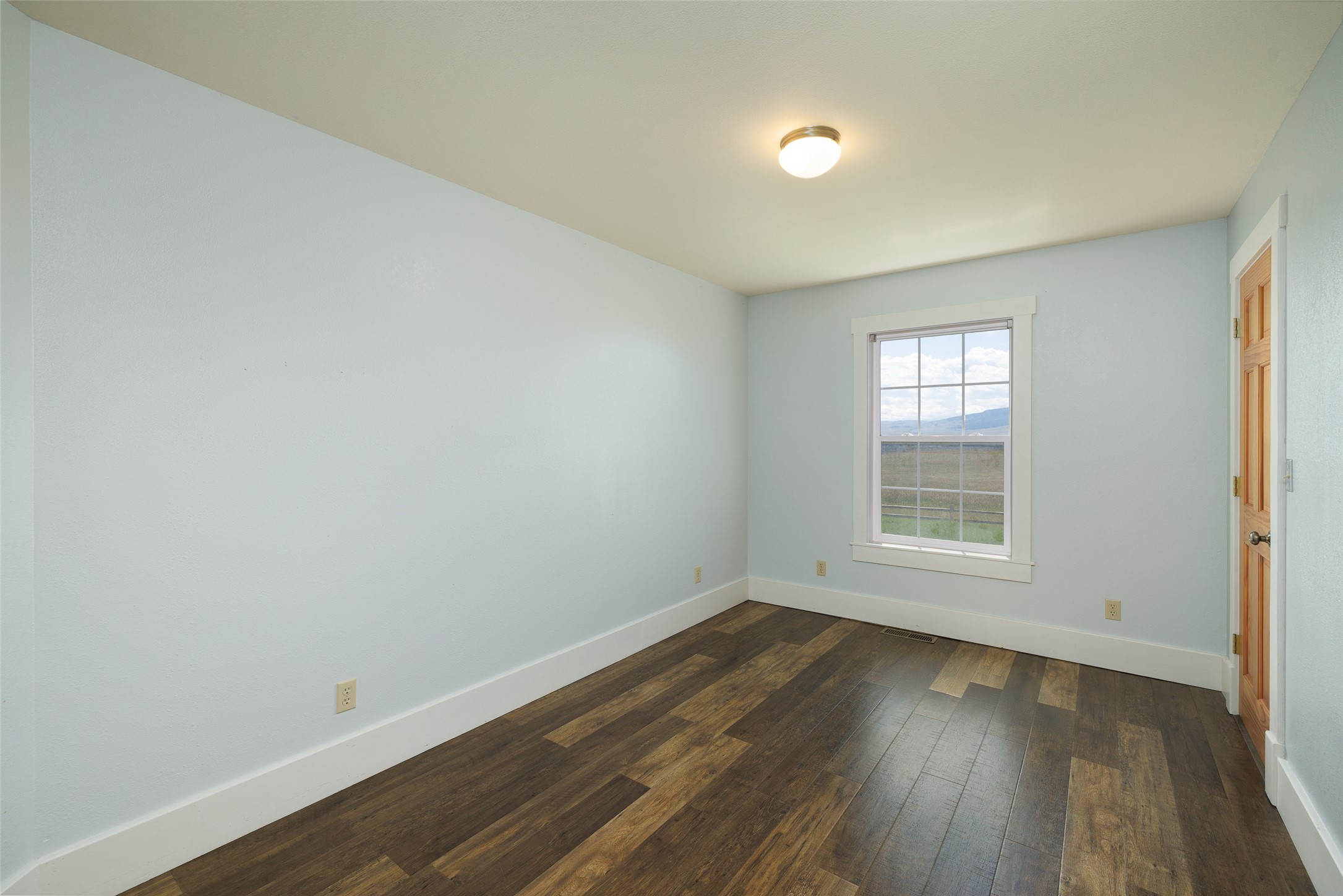 10 Hidden Ridge Road