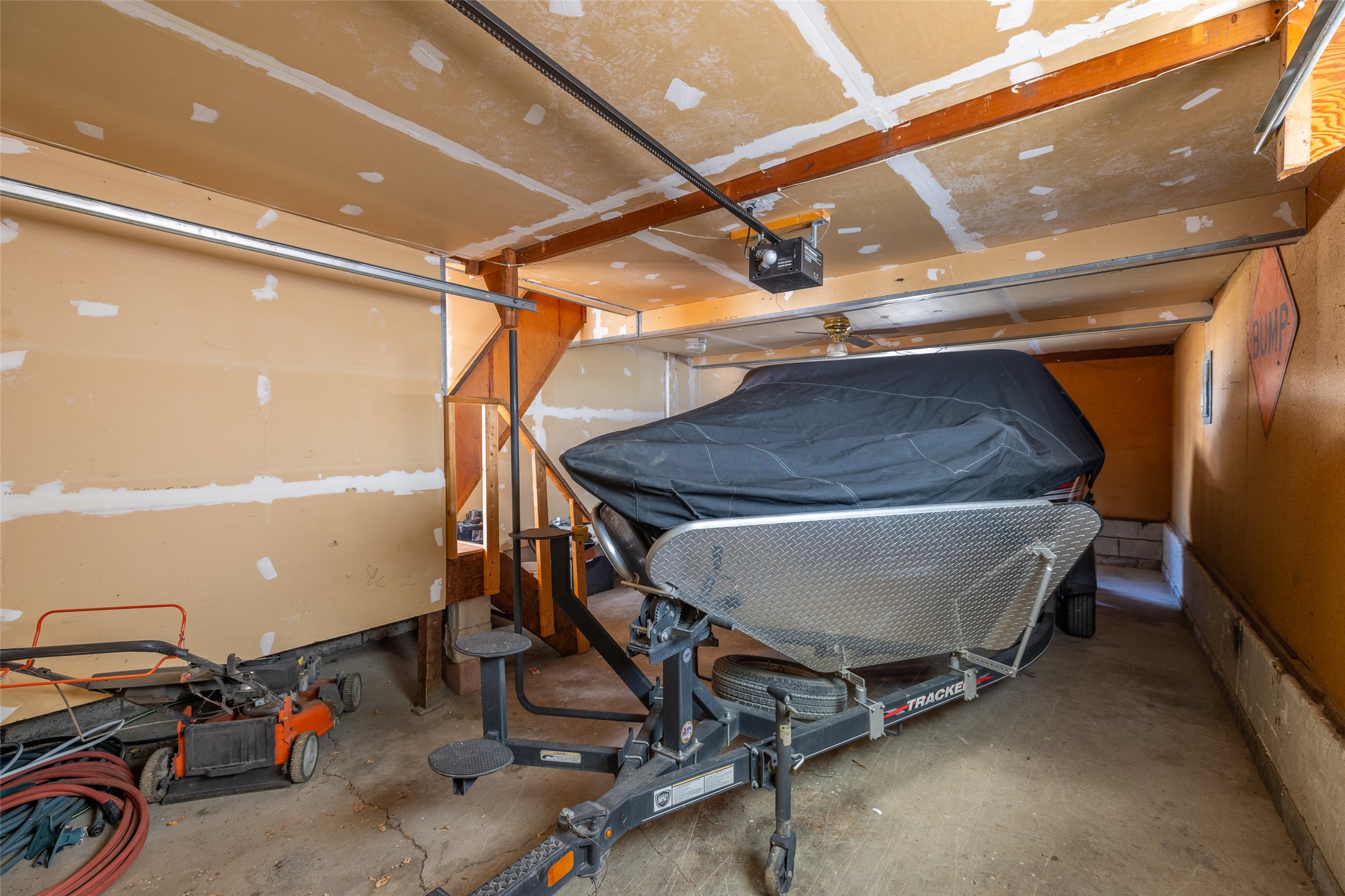 106 Travertine Street