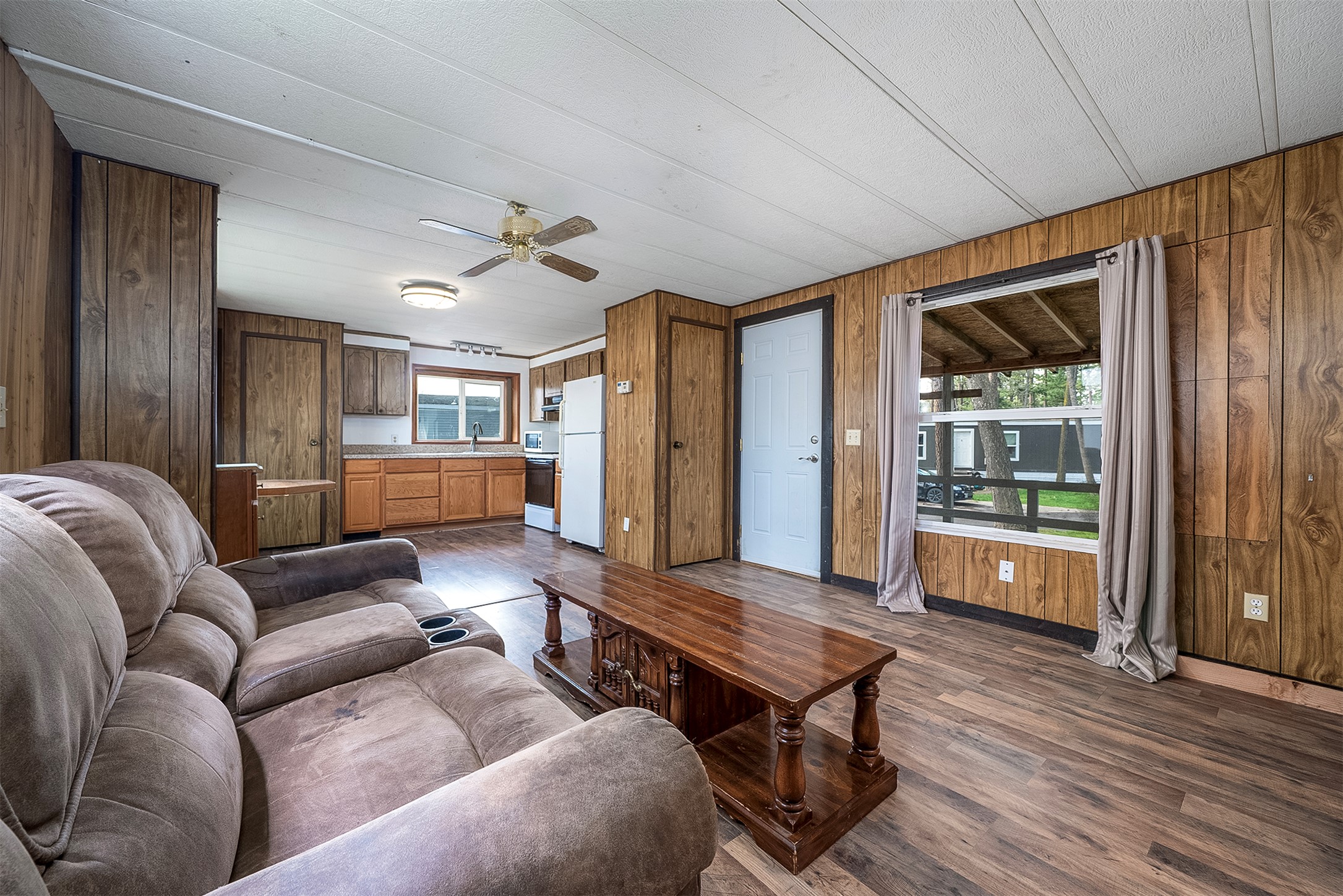 5 Ridgewood Drive