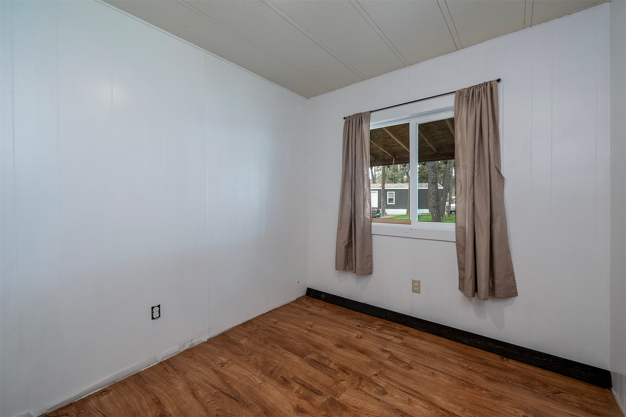 5 Ridgewood Drive